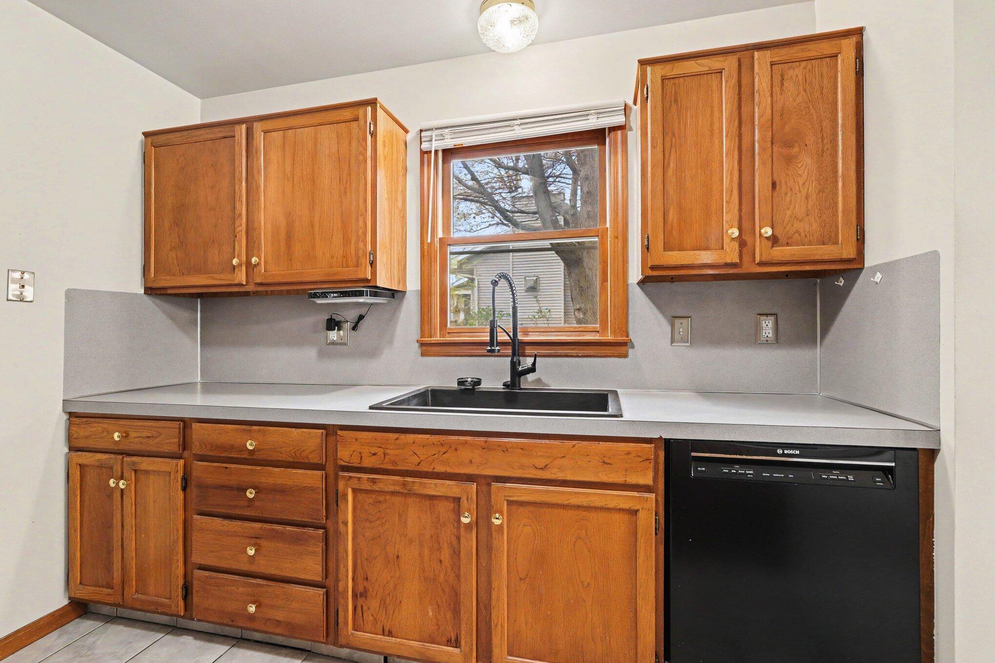 177 Glen Eagle Drive NE Rockford MI 49341