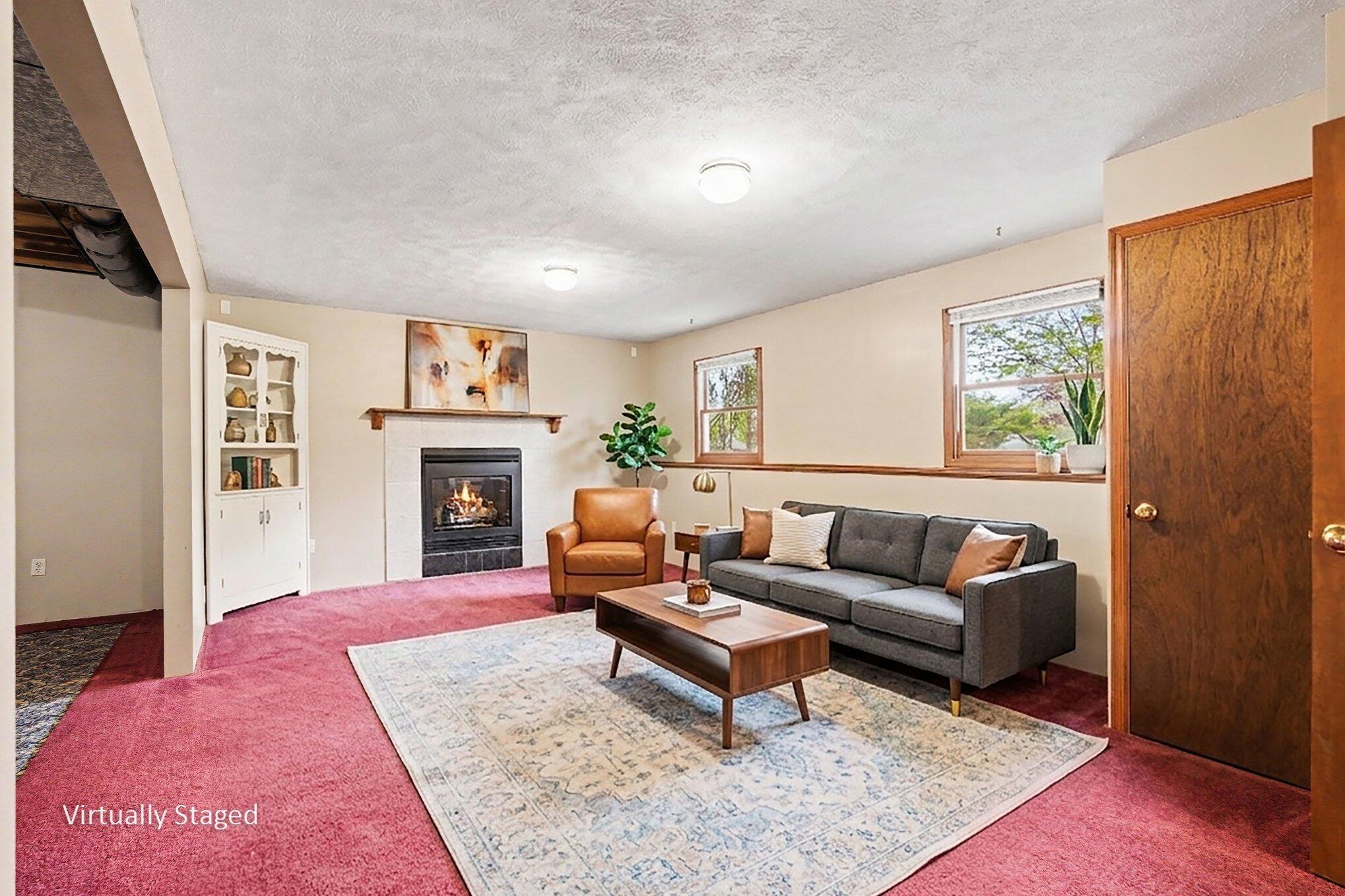 177 Glen Eagle Drive NE Rockford MI 49341