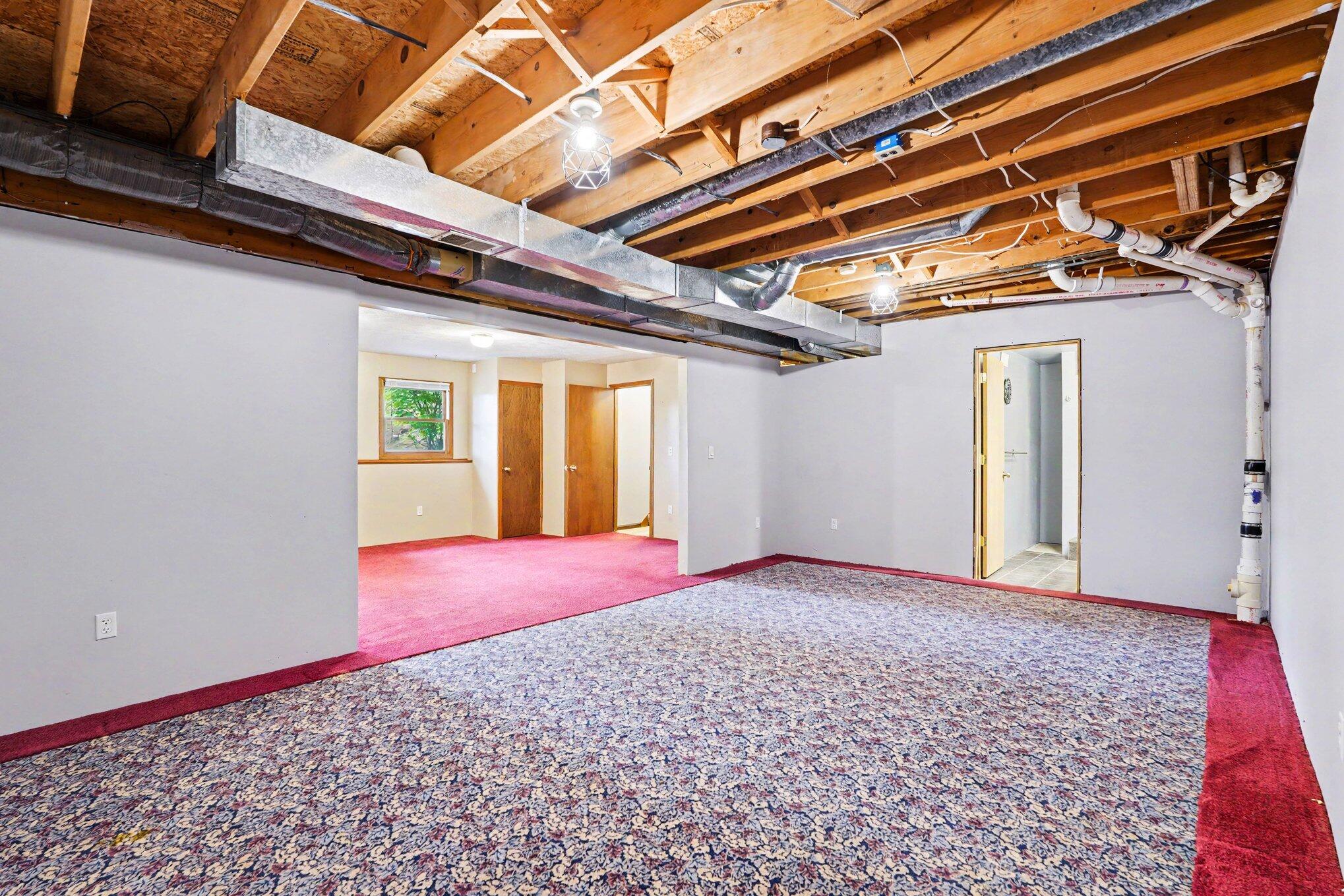 177 Glen Eagle Drive NE Rockford MI 49341