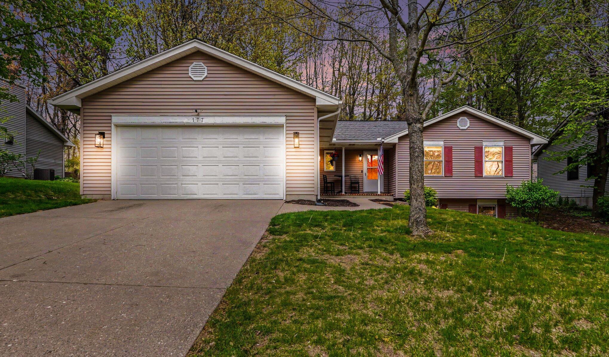 177 Glen Eagle Drive NE Rockford MI 49341