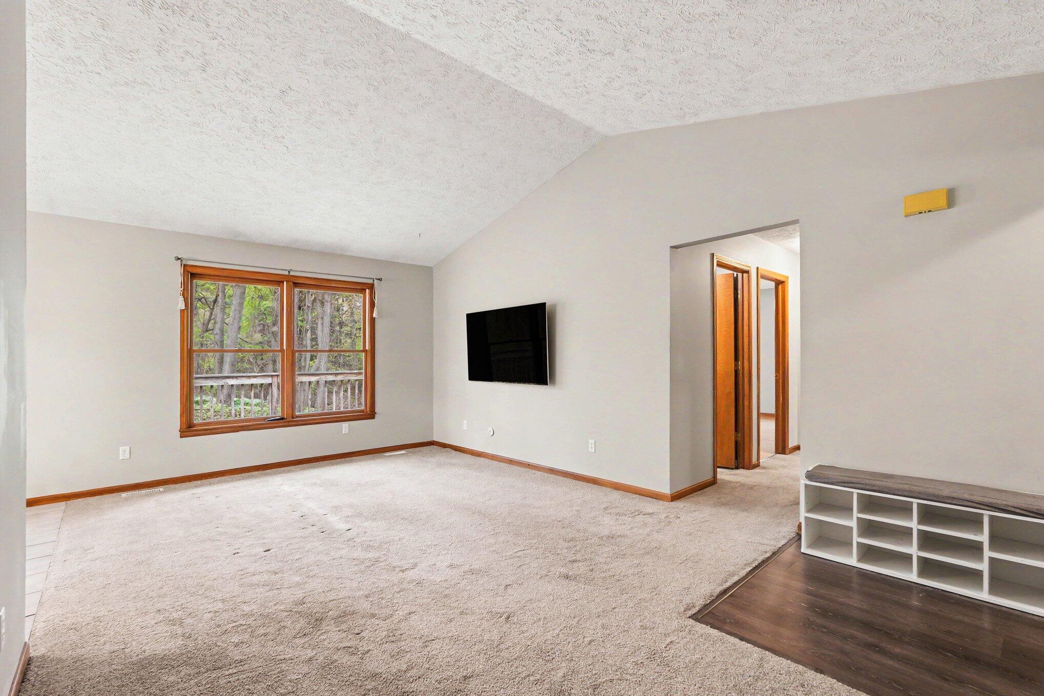 177 Glen Eagle Drive NE Rockford MI 49341