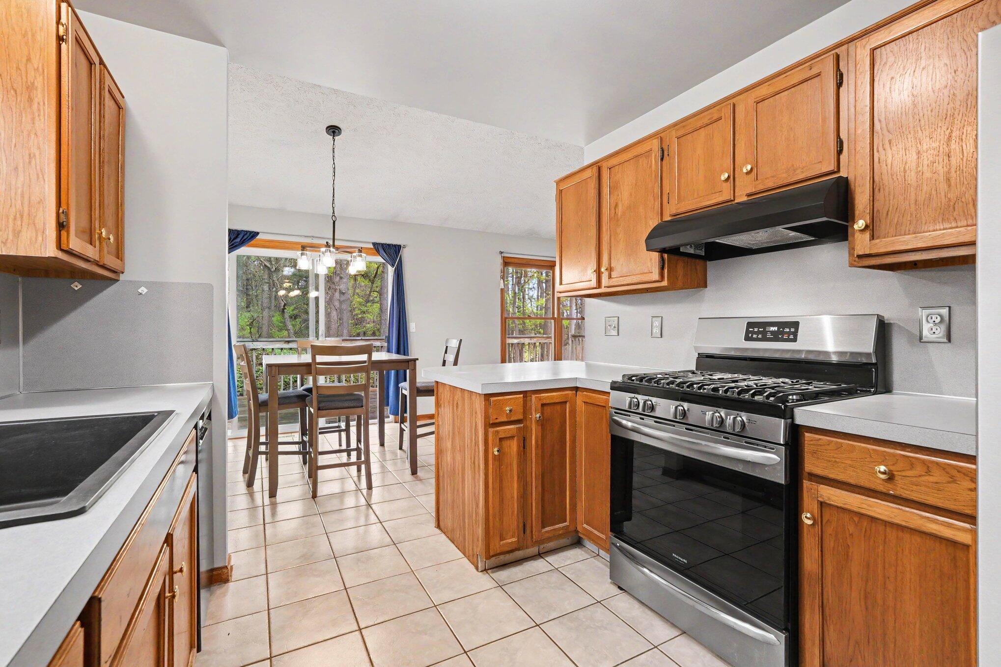 177 Glen Eagle Drive NE Rockford MI 49341
