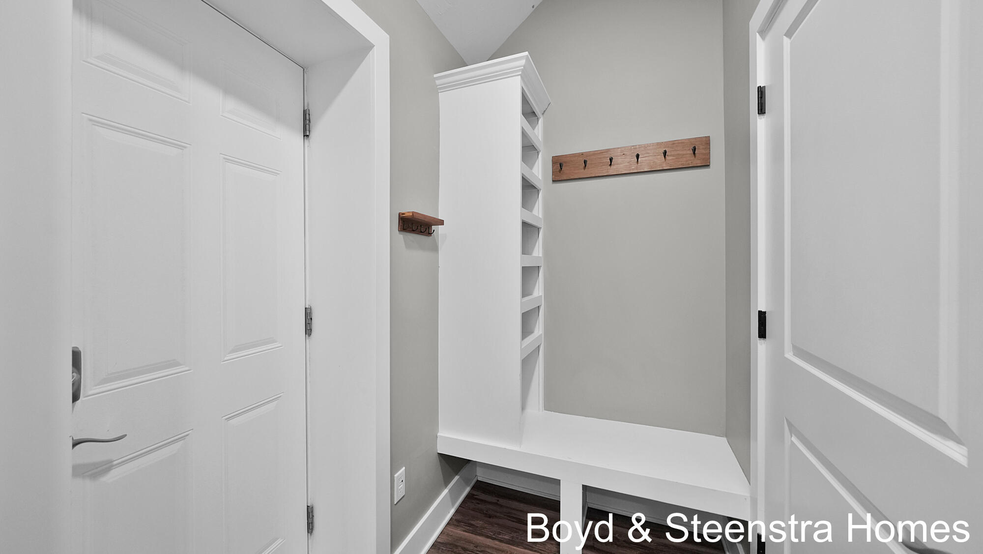 110 Peony Street SW Grand Rapids MI 49548