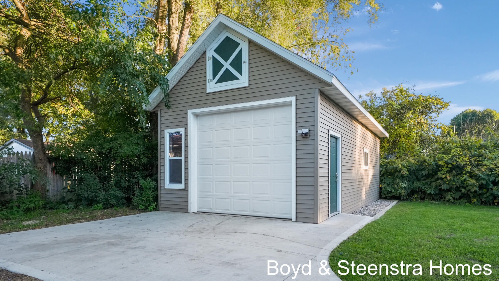 110 Peony Street SW Grand Rapids MI 49548