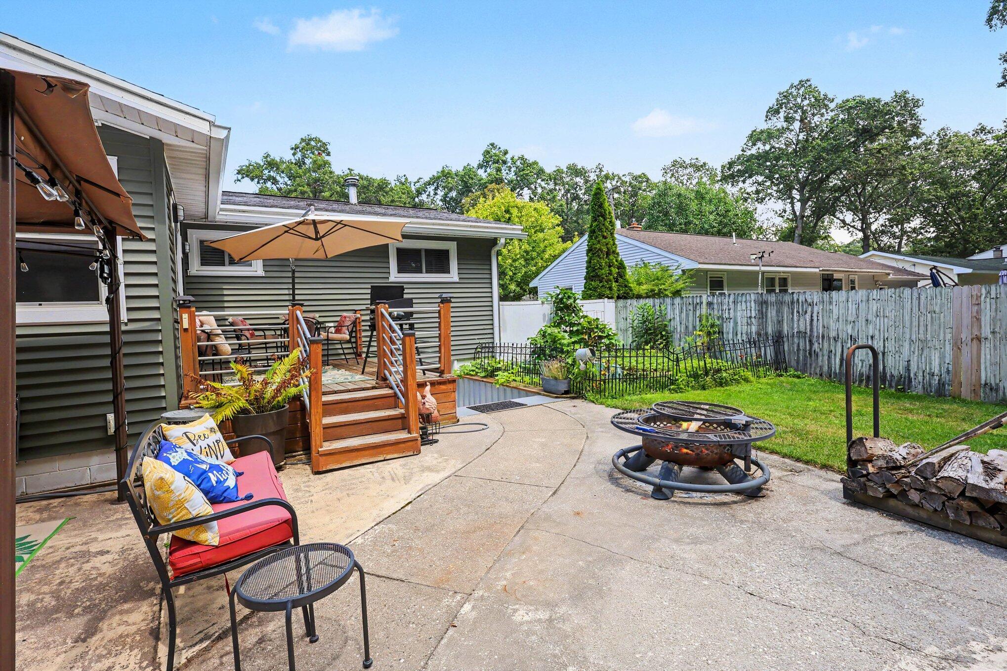 2351 Southwood Avenue Norton Shores MI 49441