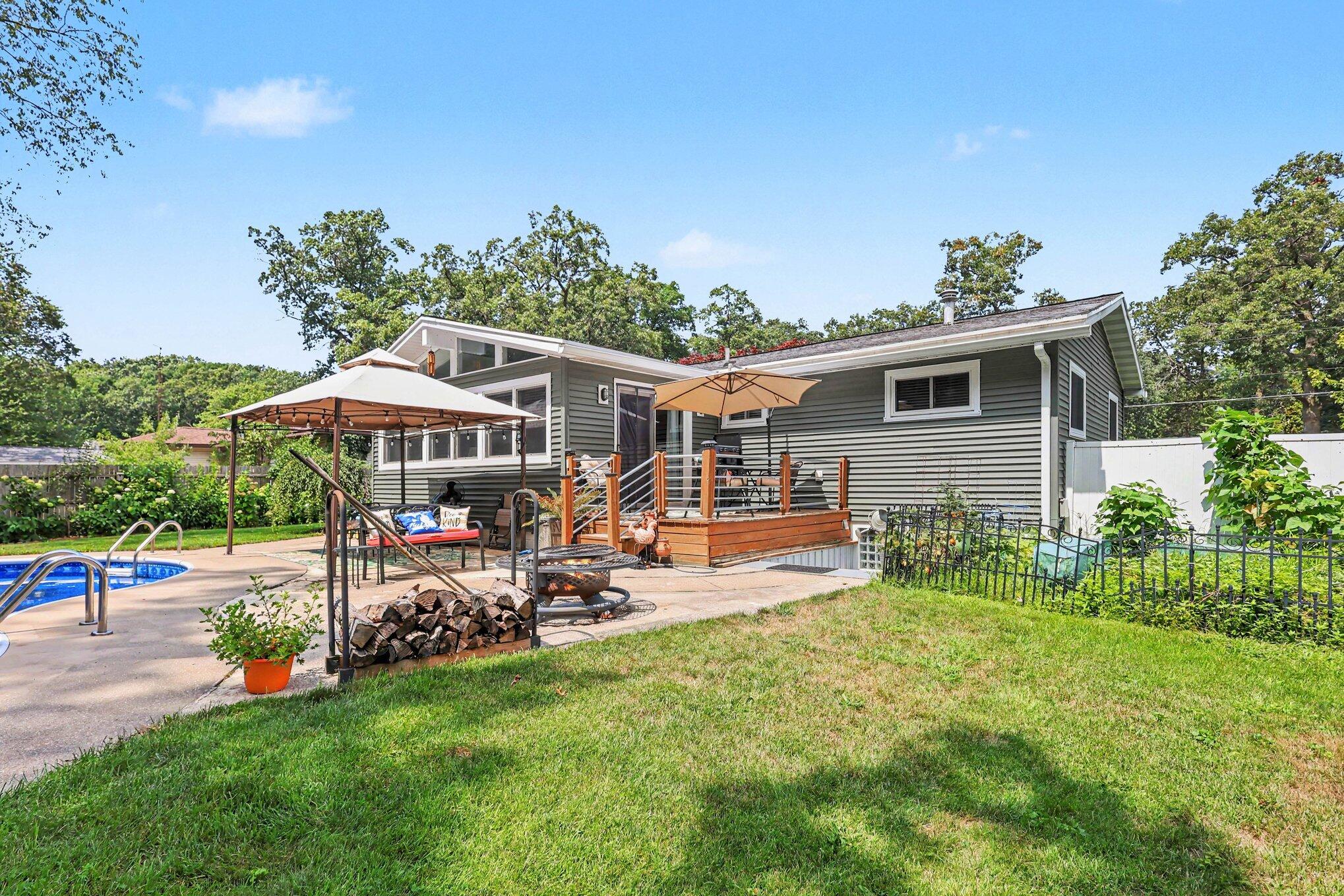 2351 Southwood Avenue Norton Shores MI 49441