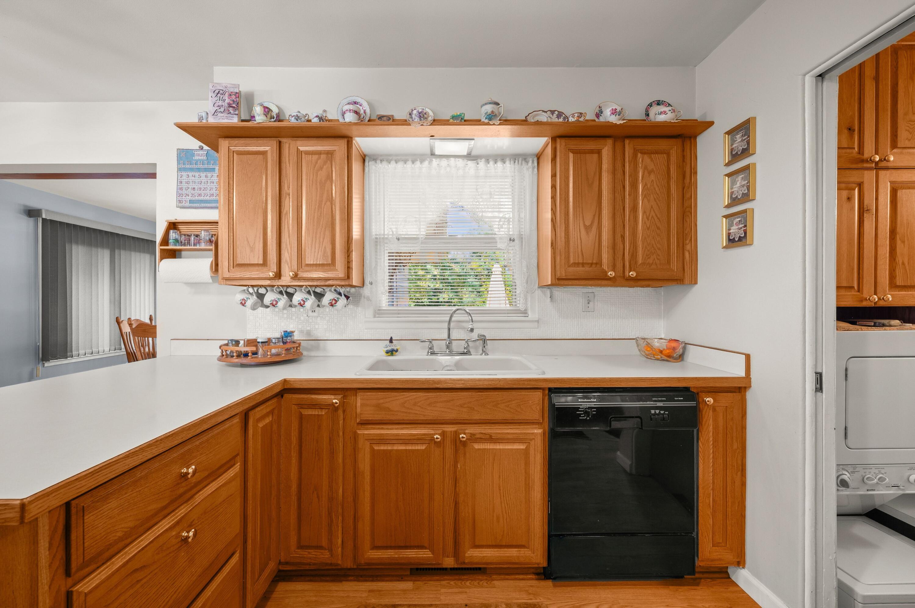 1864 Greenly Avenue Benton Harbor MI 49022