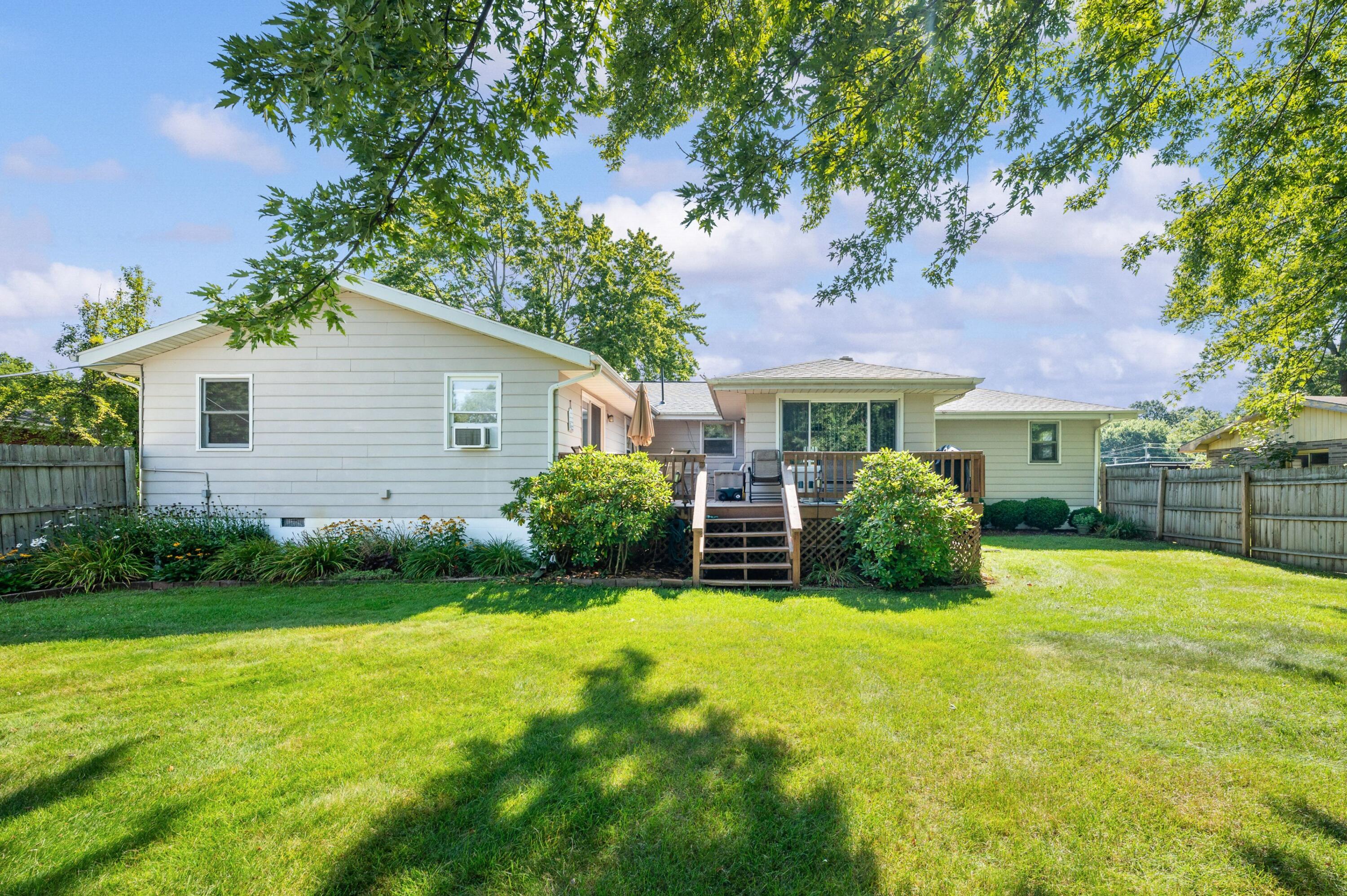 1864 Greenly Avenue Benton Harbor MI 49022
