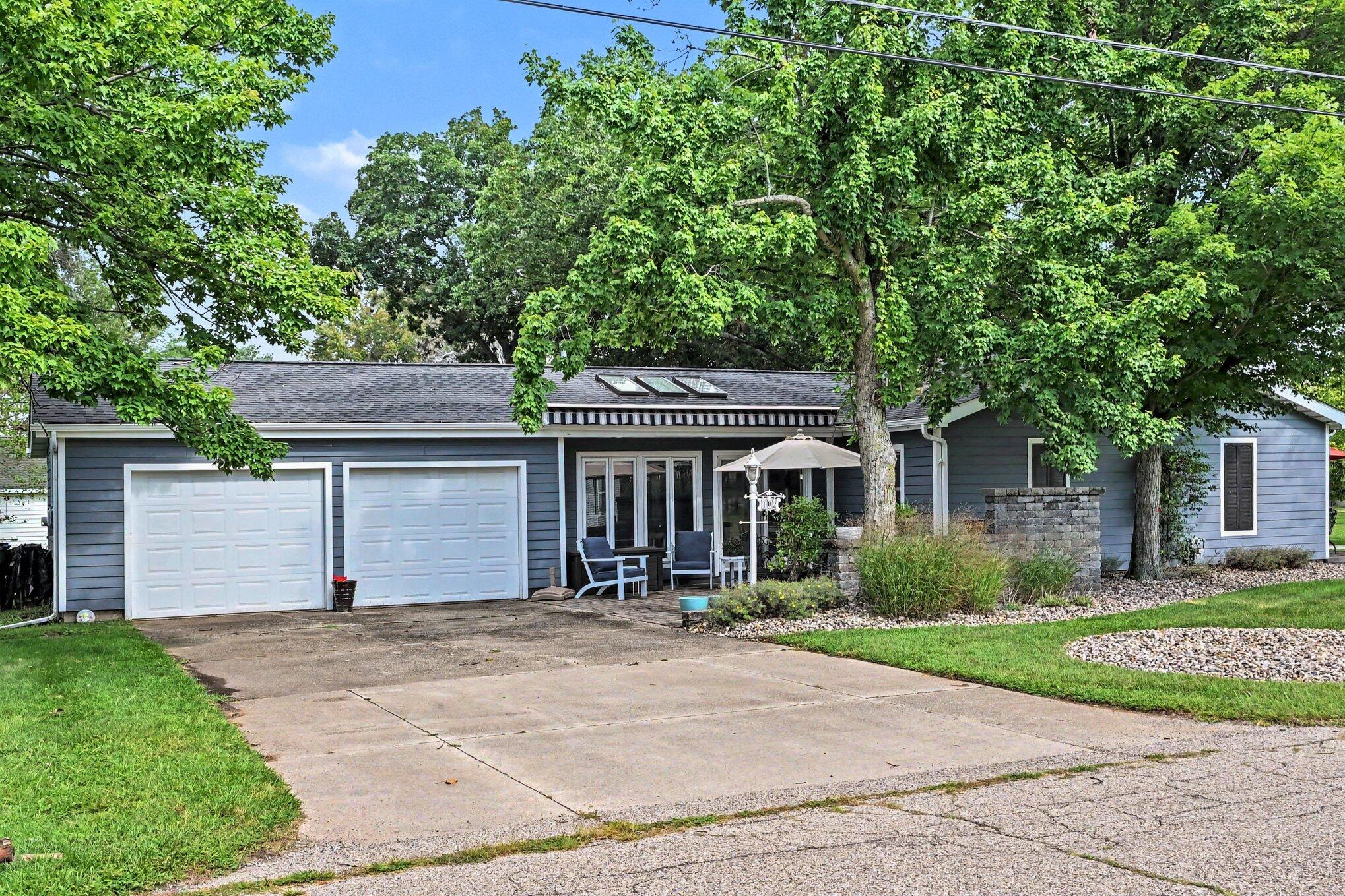 102 N Chicago Street New Buffalo MI 49117