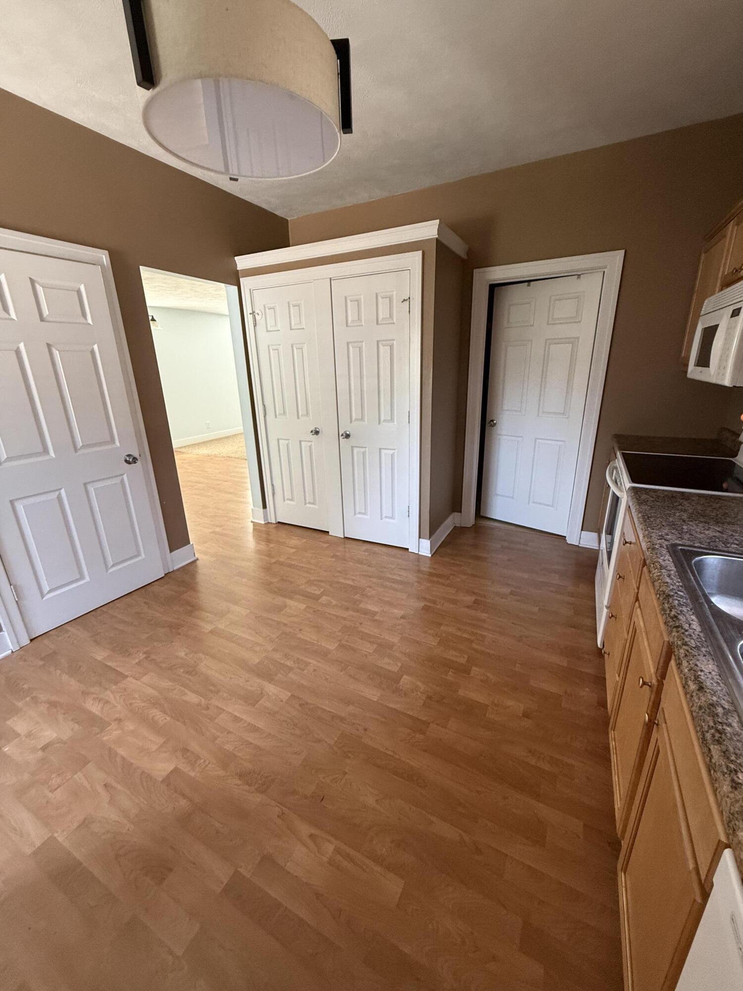 35 E 20th Street Holland MI 49423