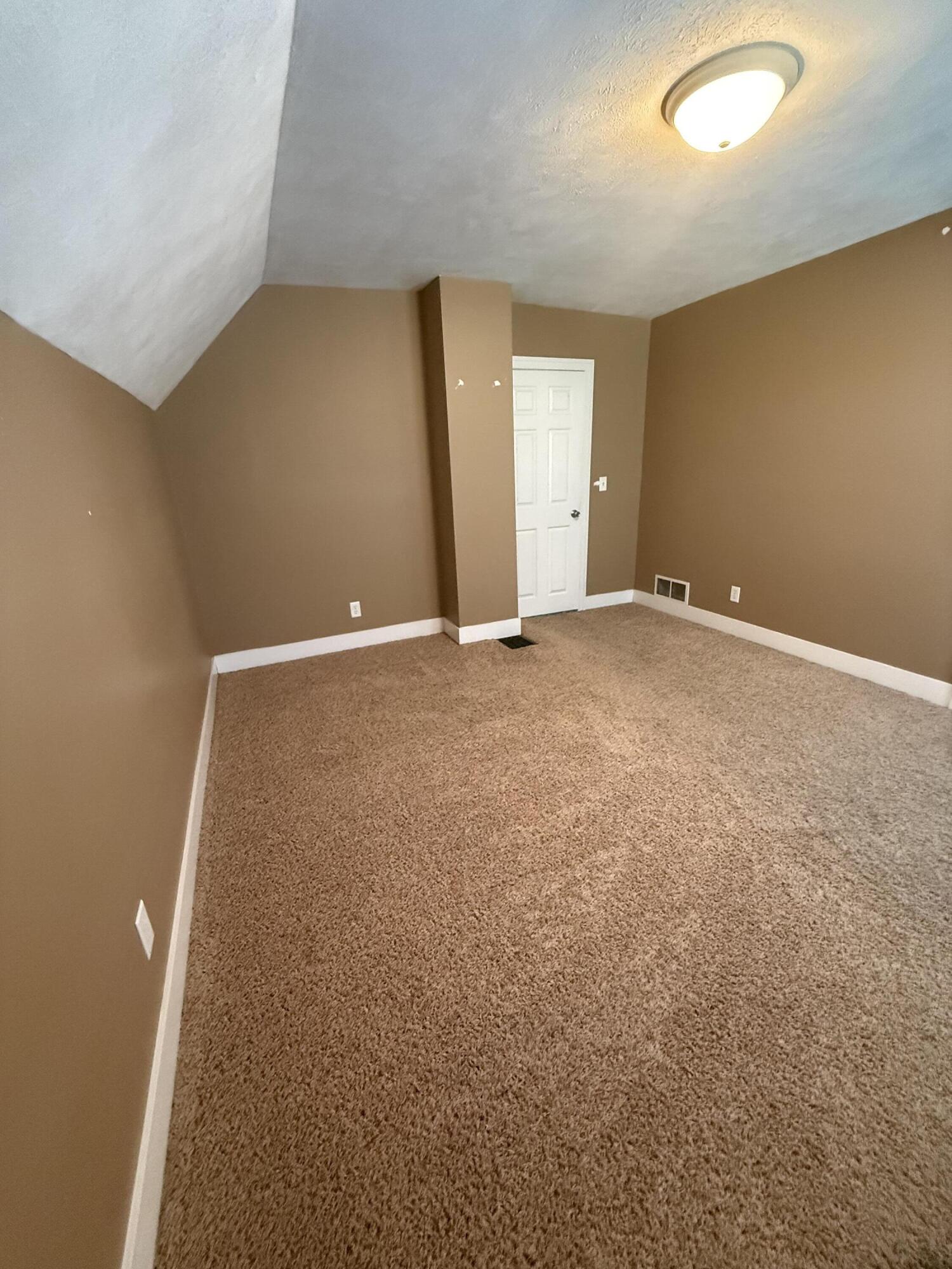 35 E 20th Street Holland MI 49423