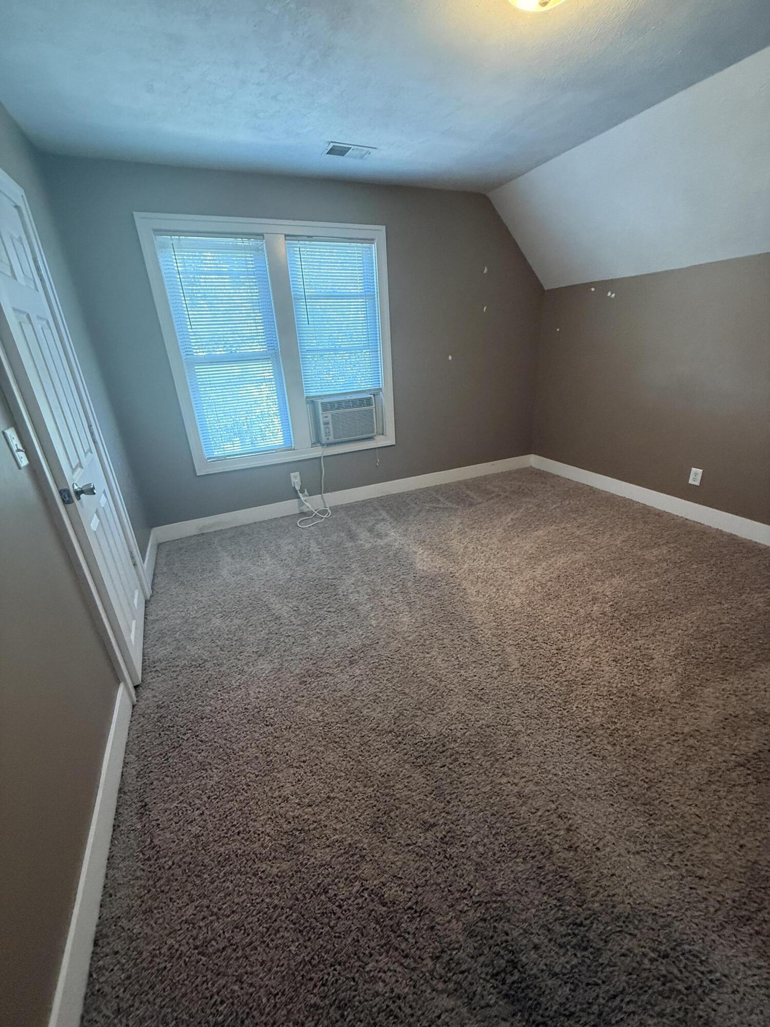 35 E 20th Street Holland MI 49423