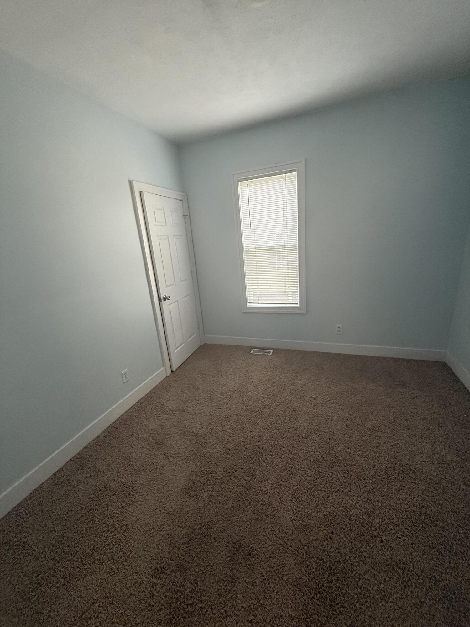 35 E 20th Street Holland MI 49423