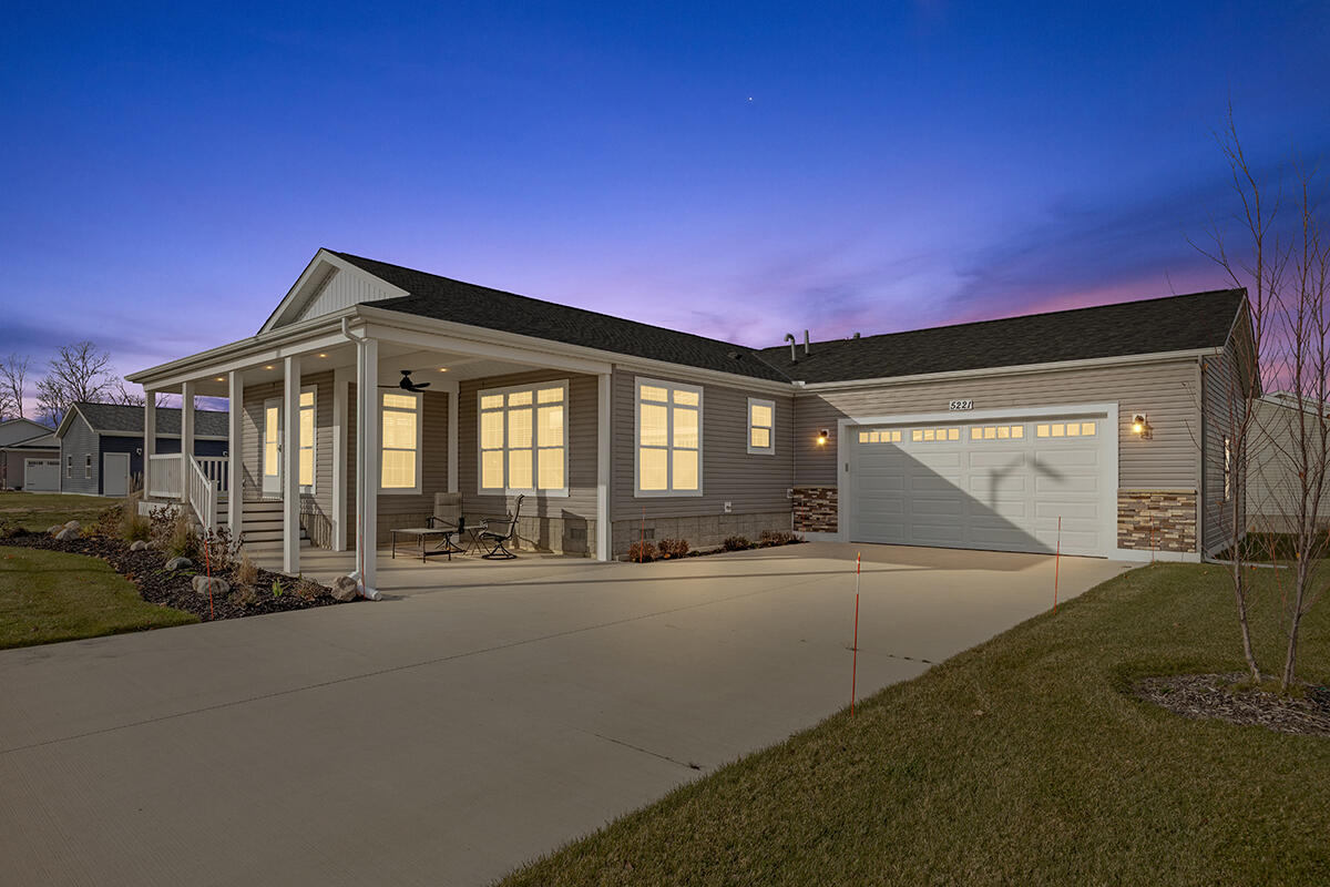 5221 Hollow Lane Holland MI 49423