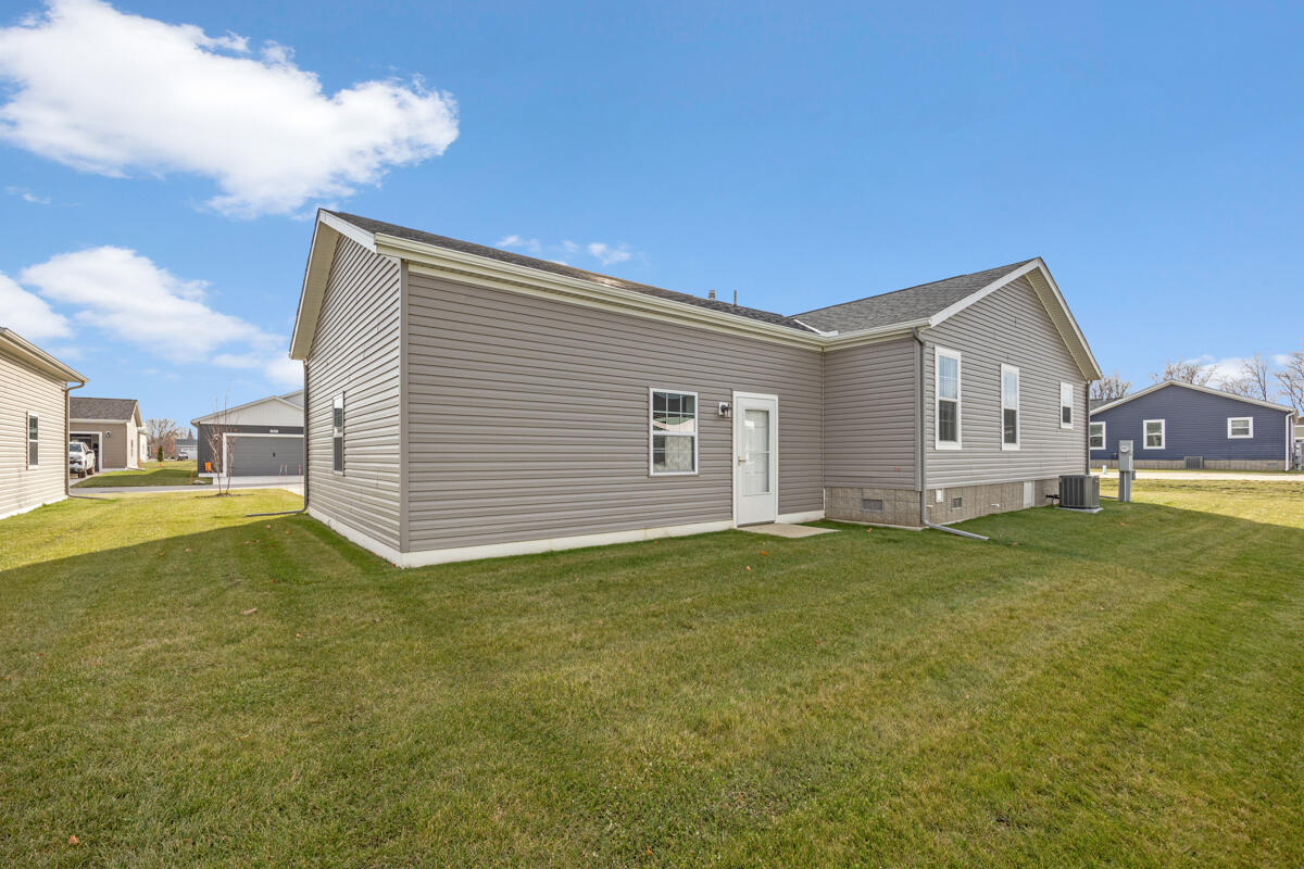 5221 Hollow Lane Holland MI 49423