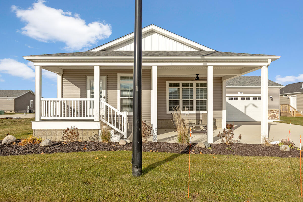 5221 Hollow Lane Holland MI 49423
