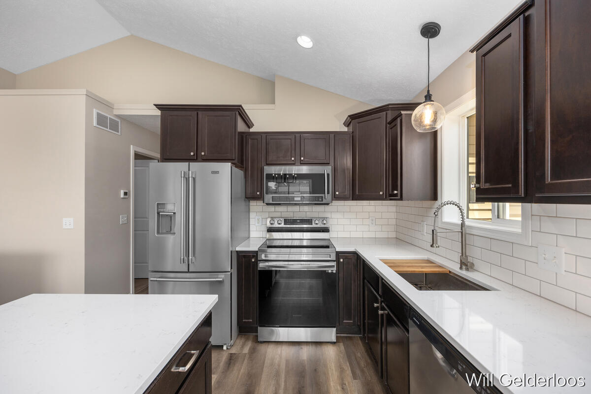 2758 Jacklyn Court Holland MI 49424