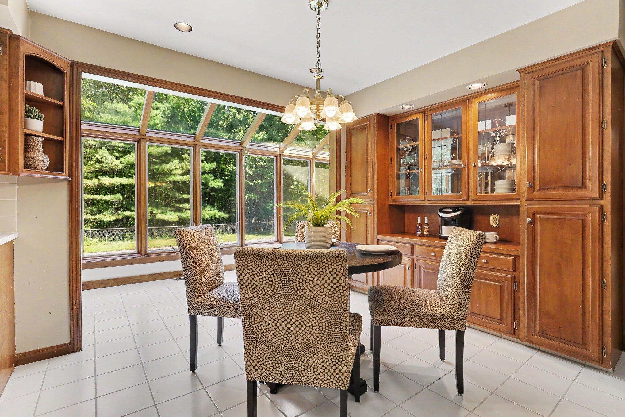 385 Greentree Lane NE Ada MI 49301