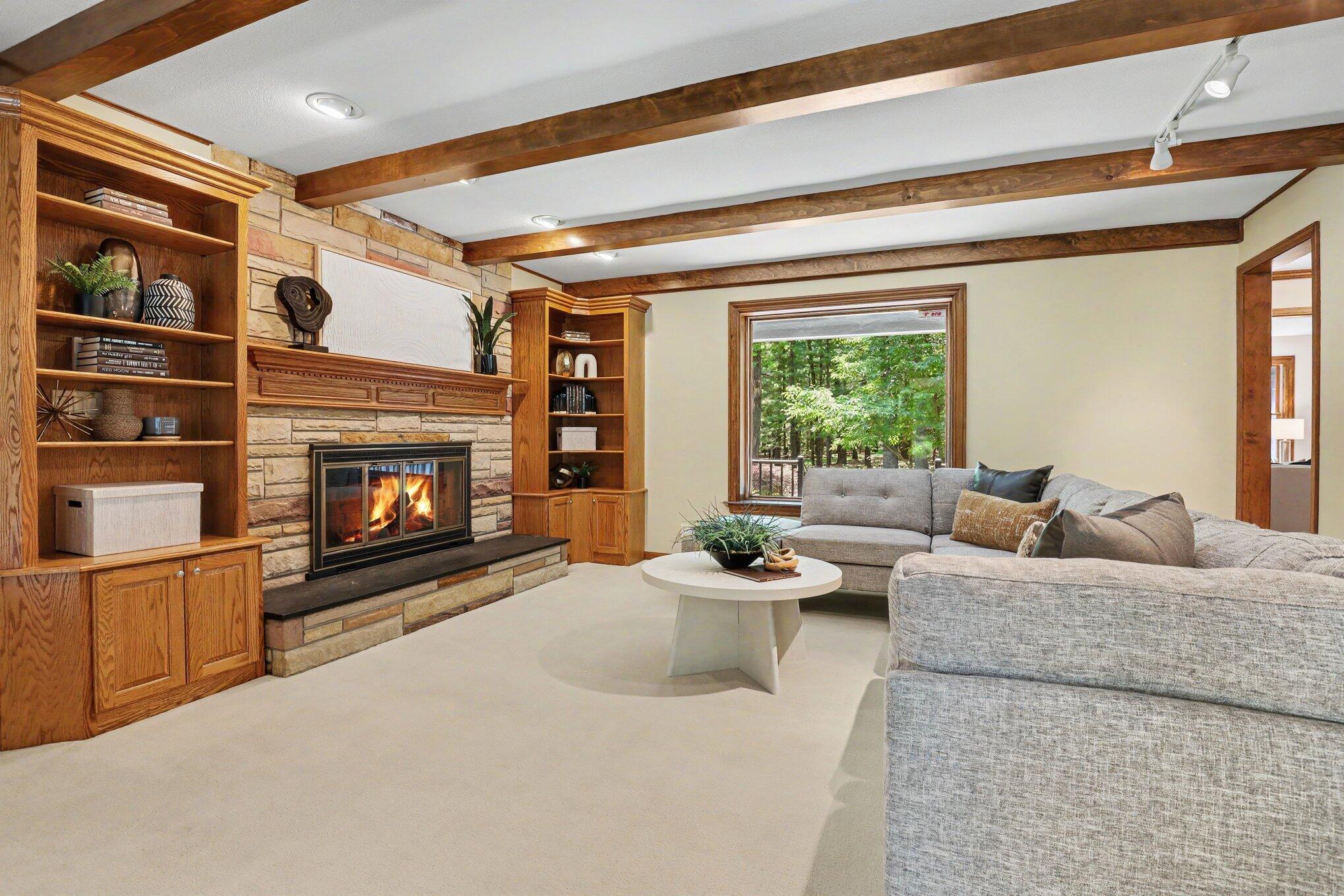 385 Greentree Lane NE Ada MI 49301