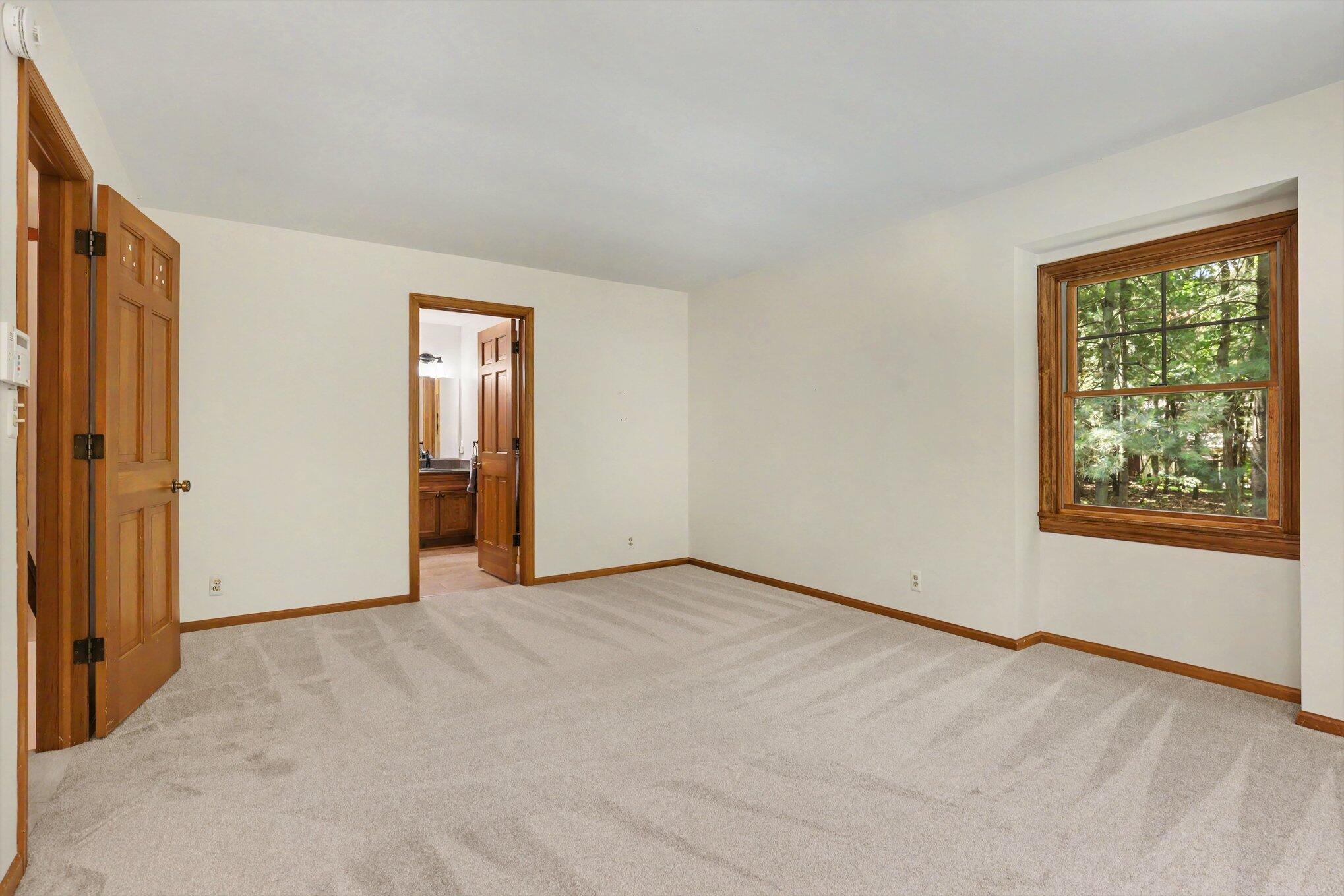 385 Greentree Lane NE Ada MI 49301