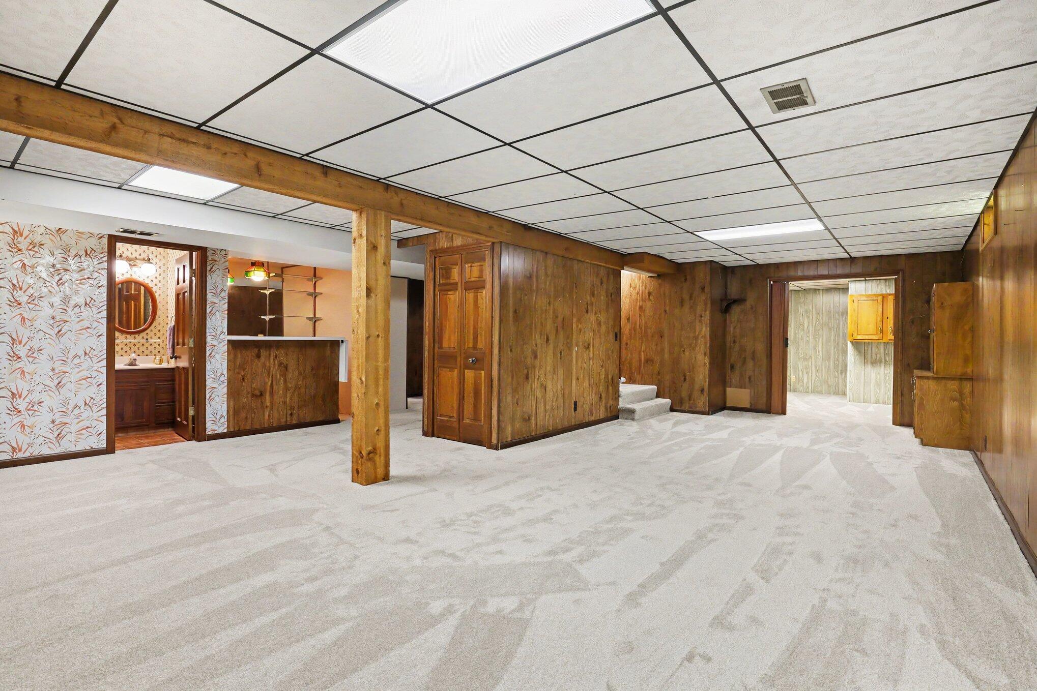385 Greentree Lane NE Ada MI 49301