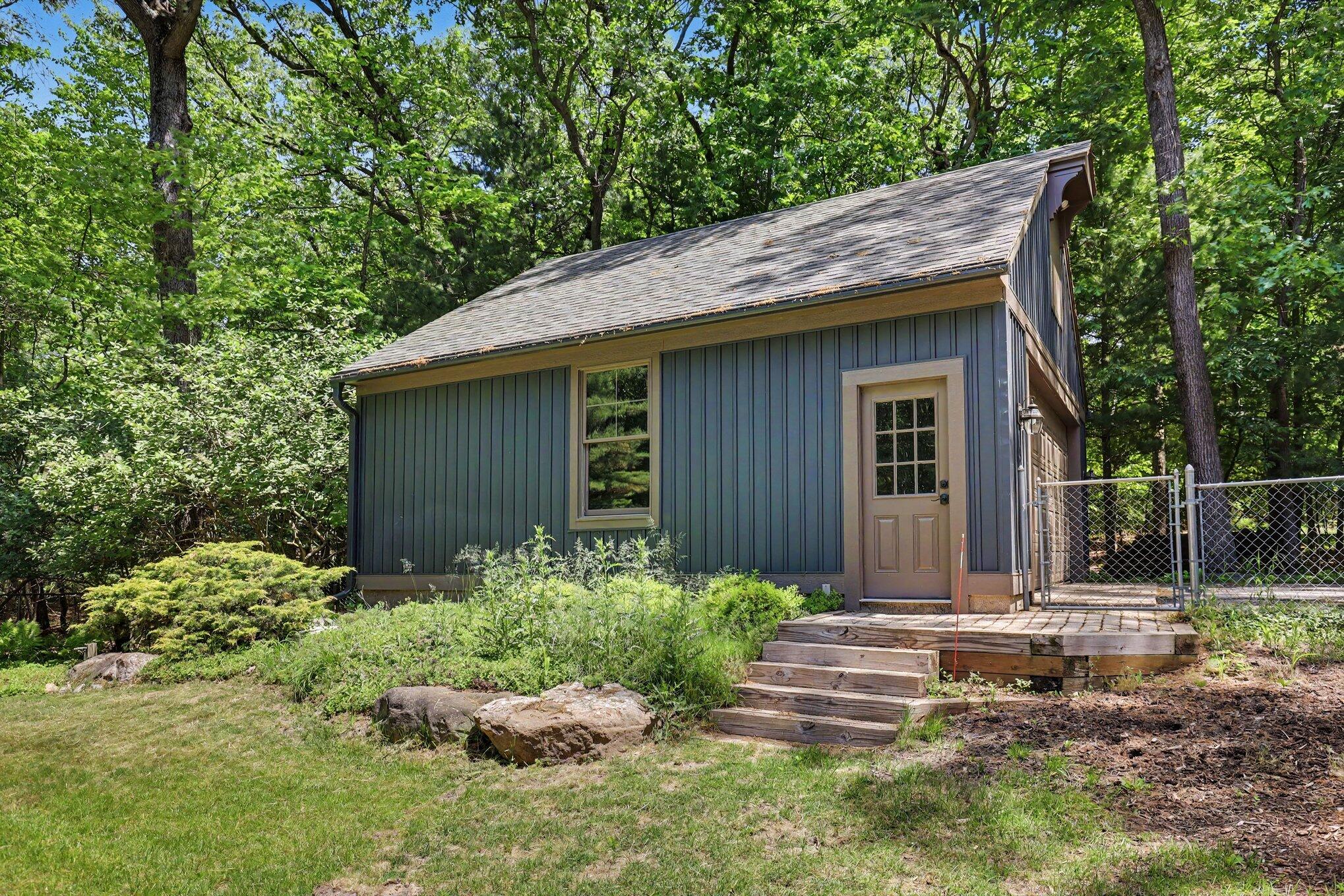 385 Greentree Lane NE Ada MI 49301