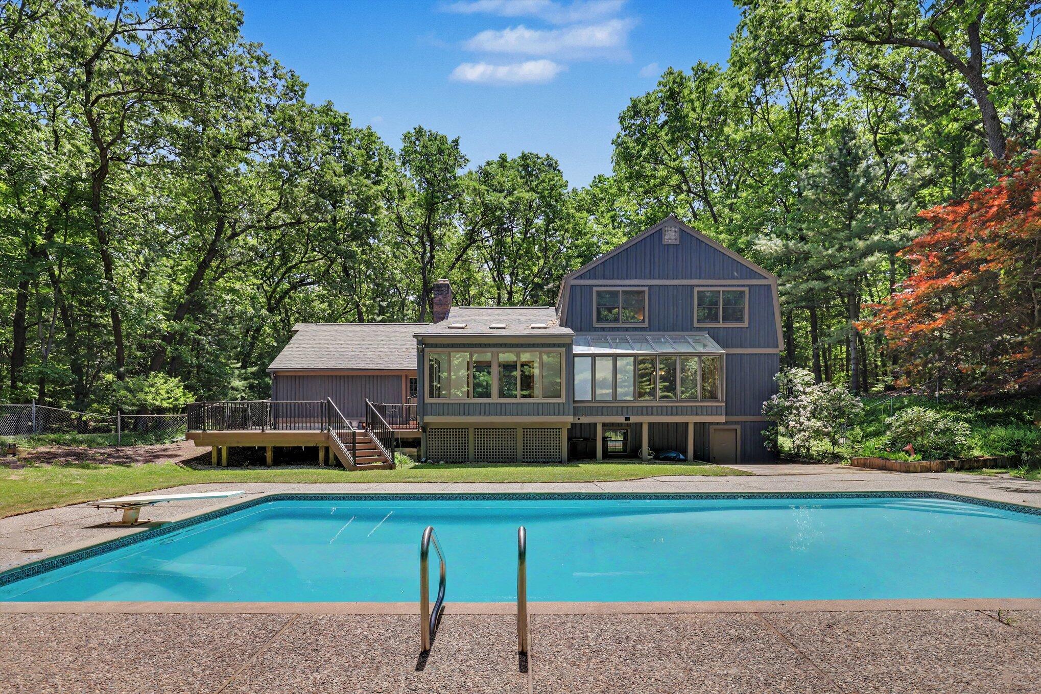 385 Greentree Lane NE Ada MI 49301