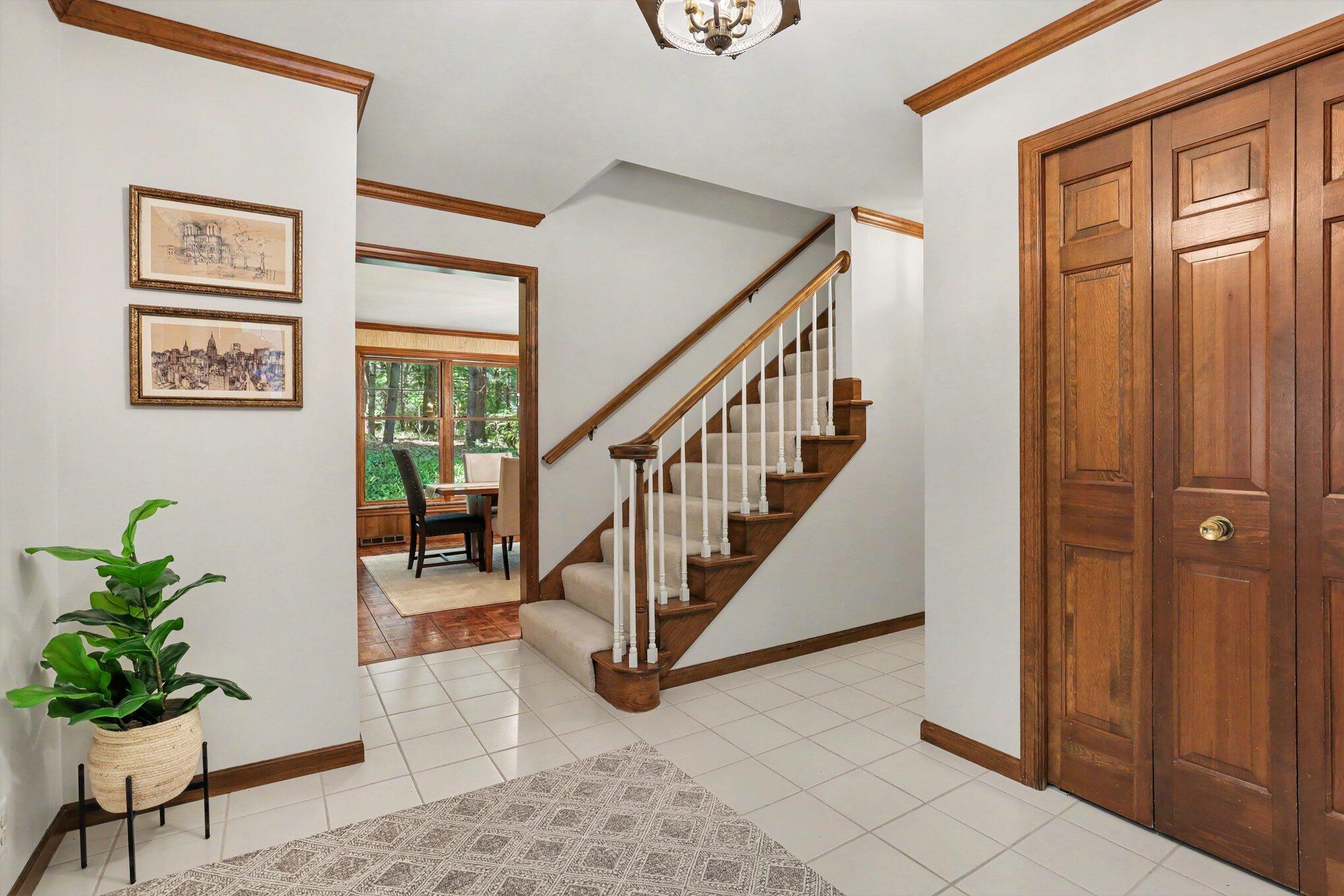385 Greentree Lane NE Ada MI 49301