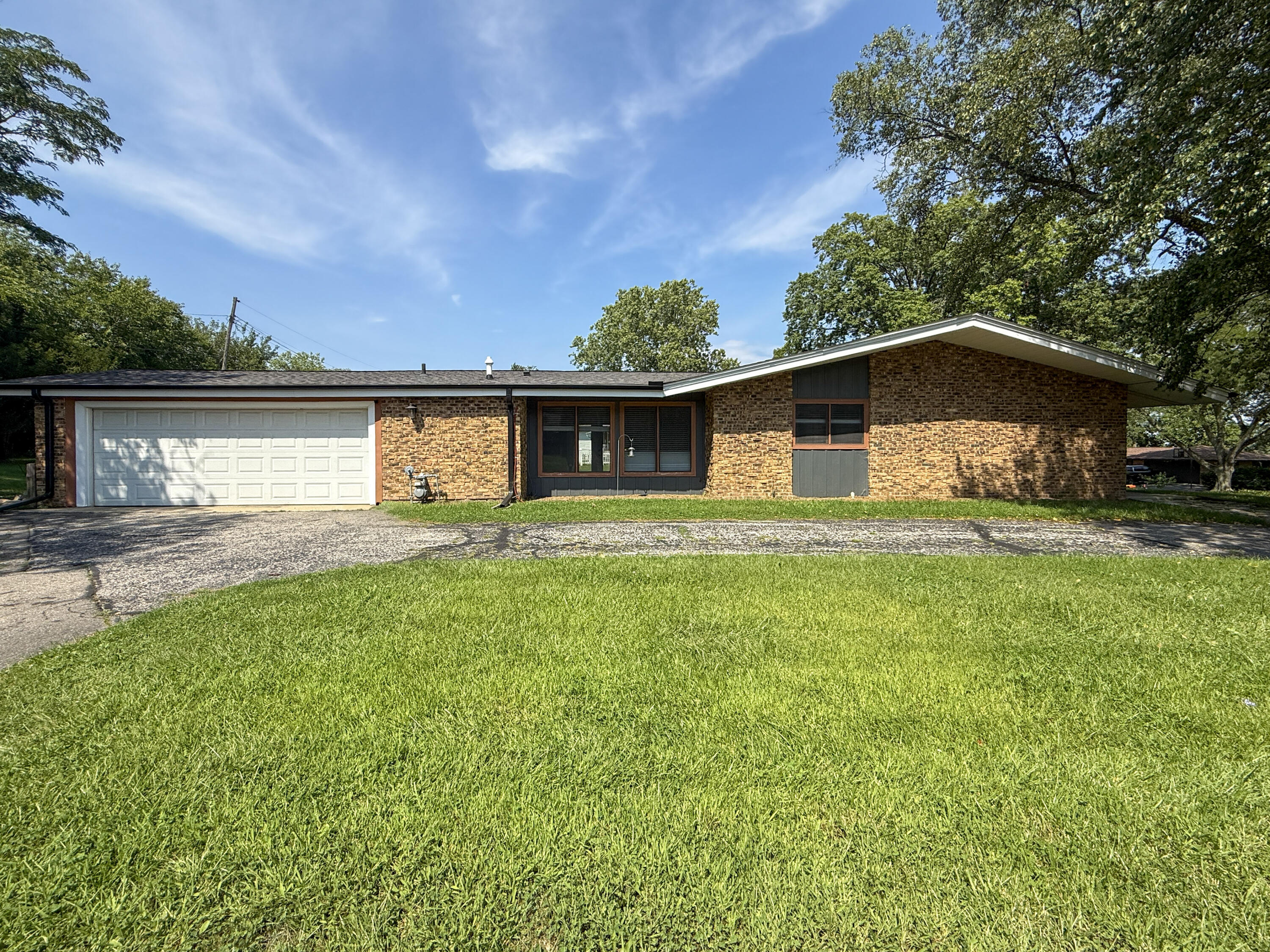 820 Iroquois Trail Niles MI 49120