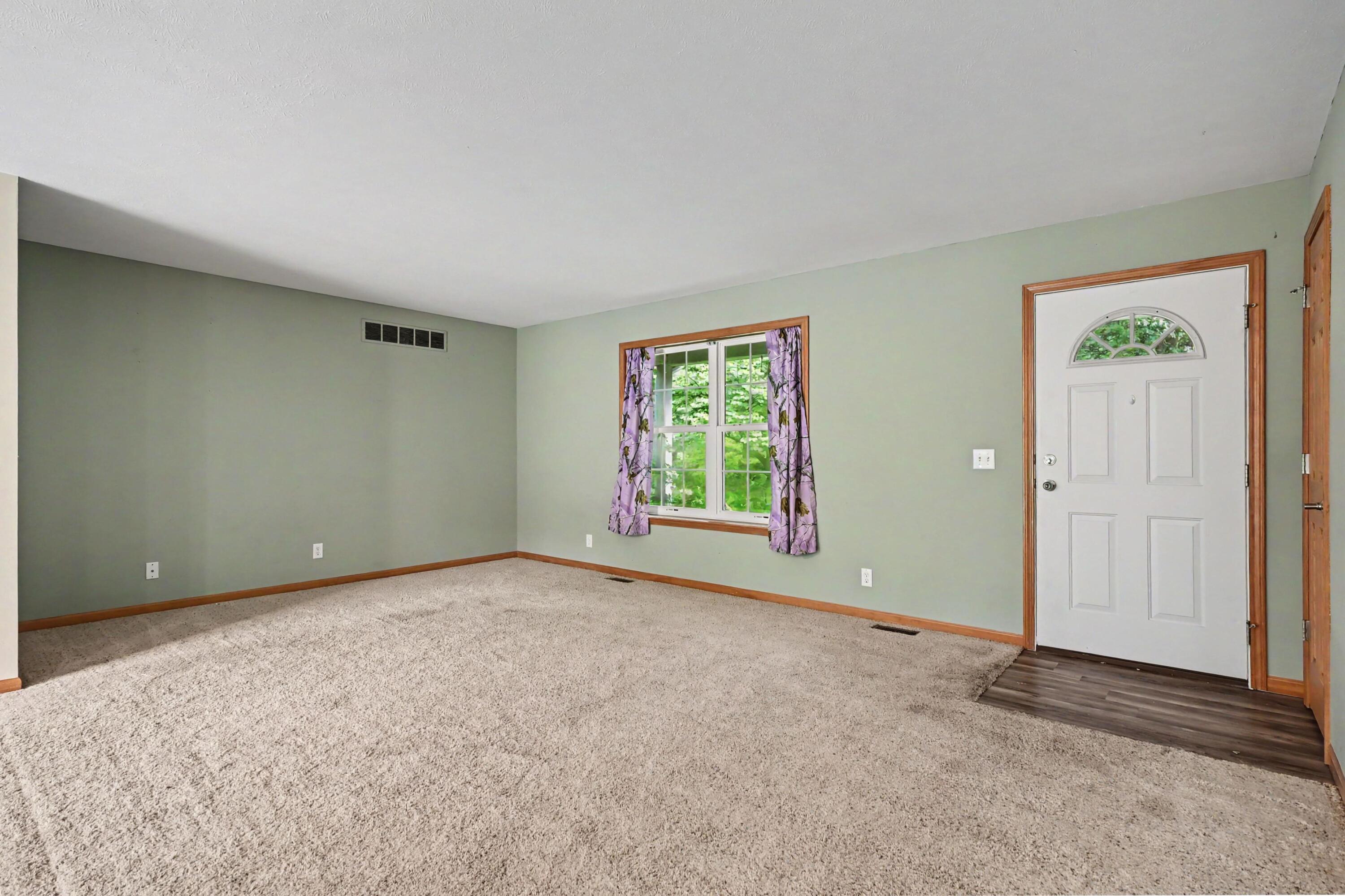 69018 Nautical Drive Edwardsburg MI 49112