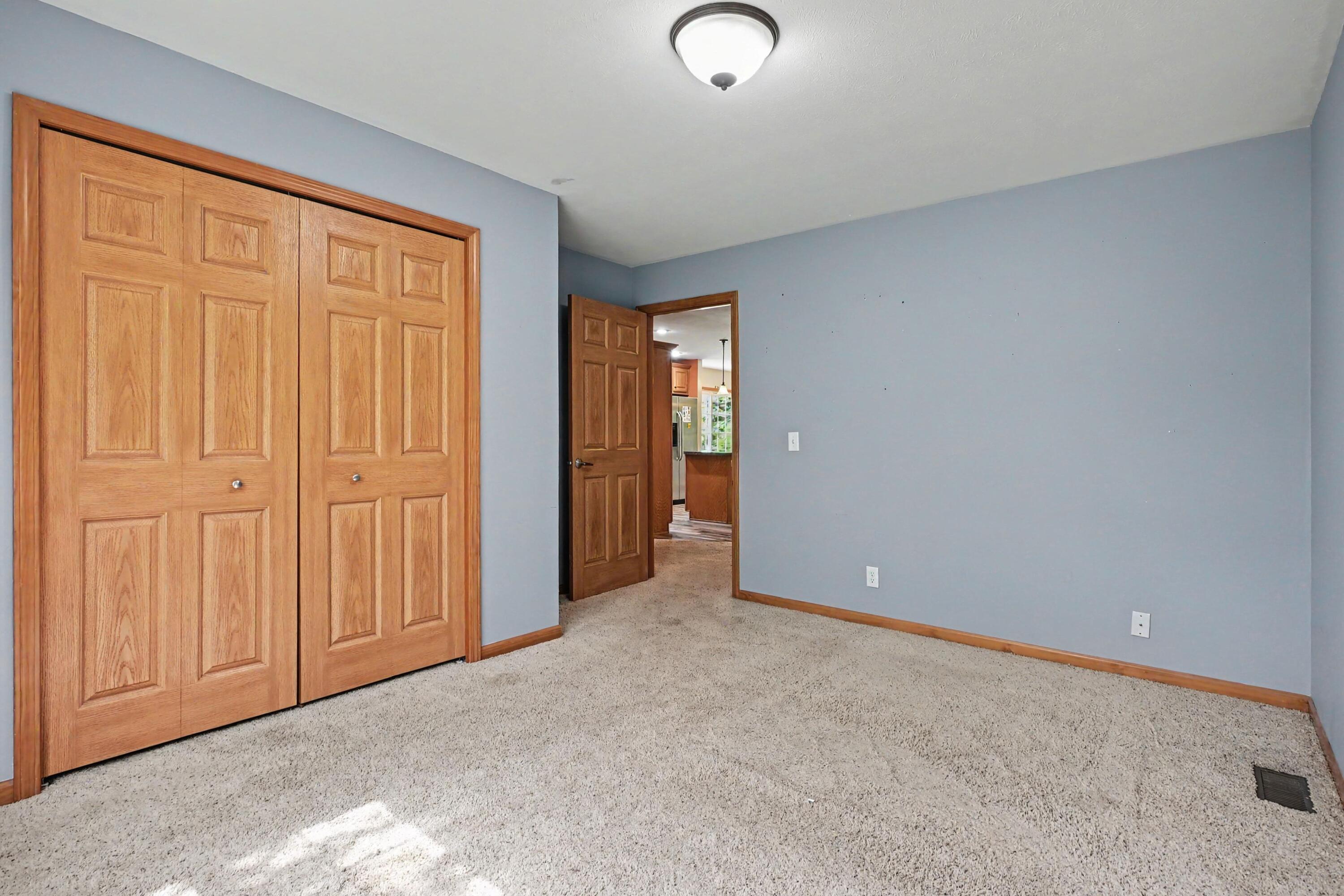 69018 Nautical Drive Edwardsburg MI 49112