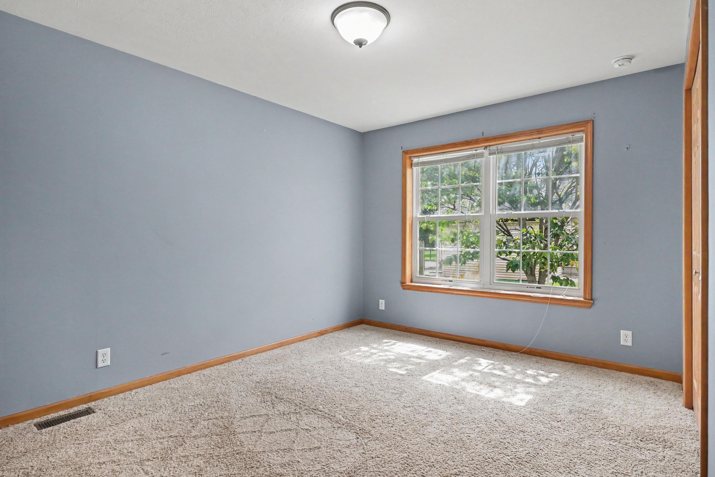 69018 Nautical Drive Edwardsburg MI 49112