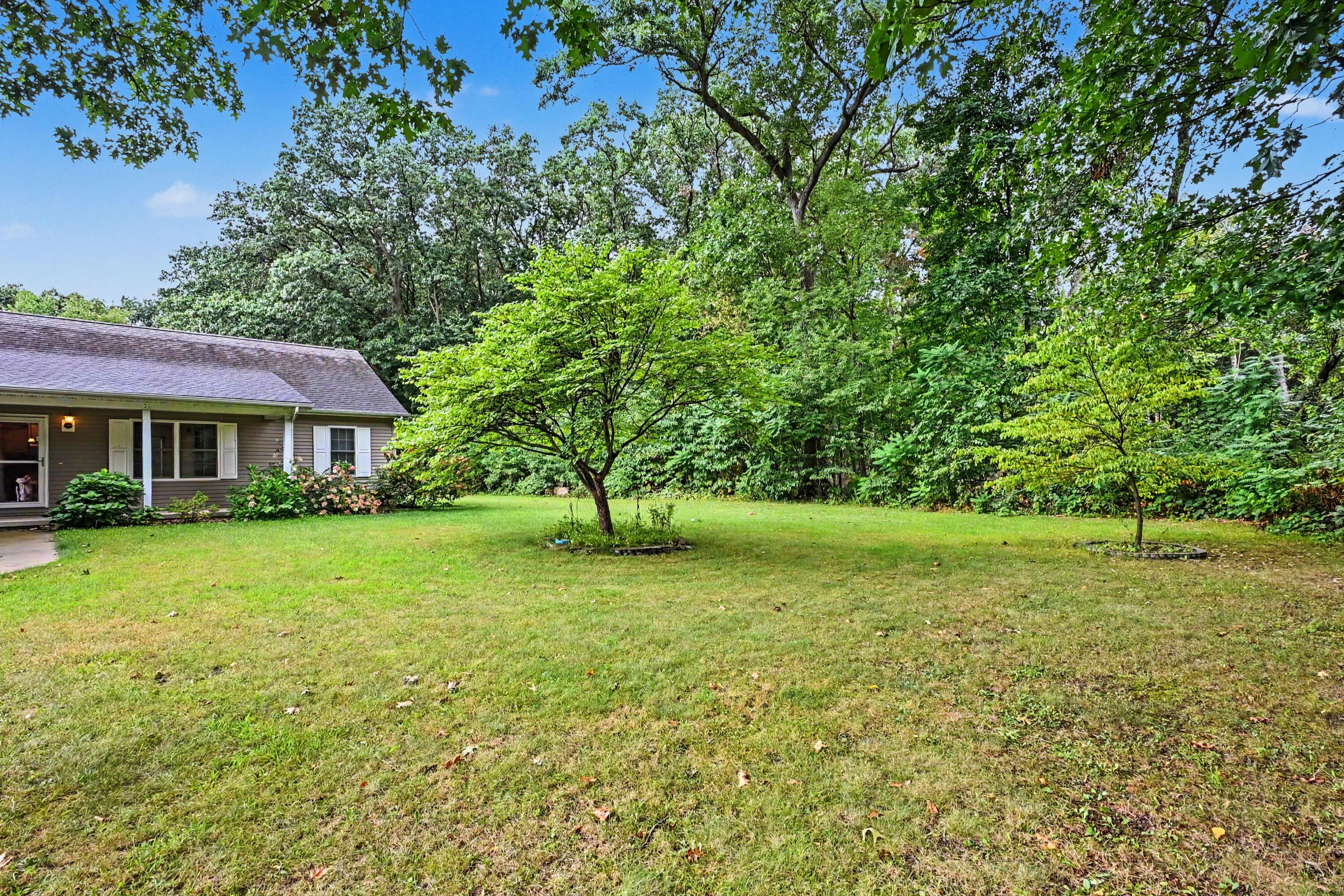 69018 Nautical Drive Edwardsburg MI 49112