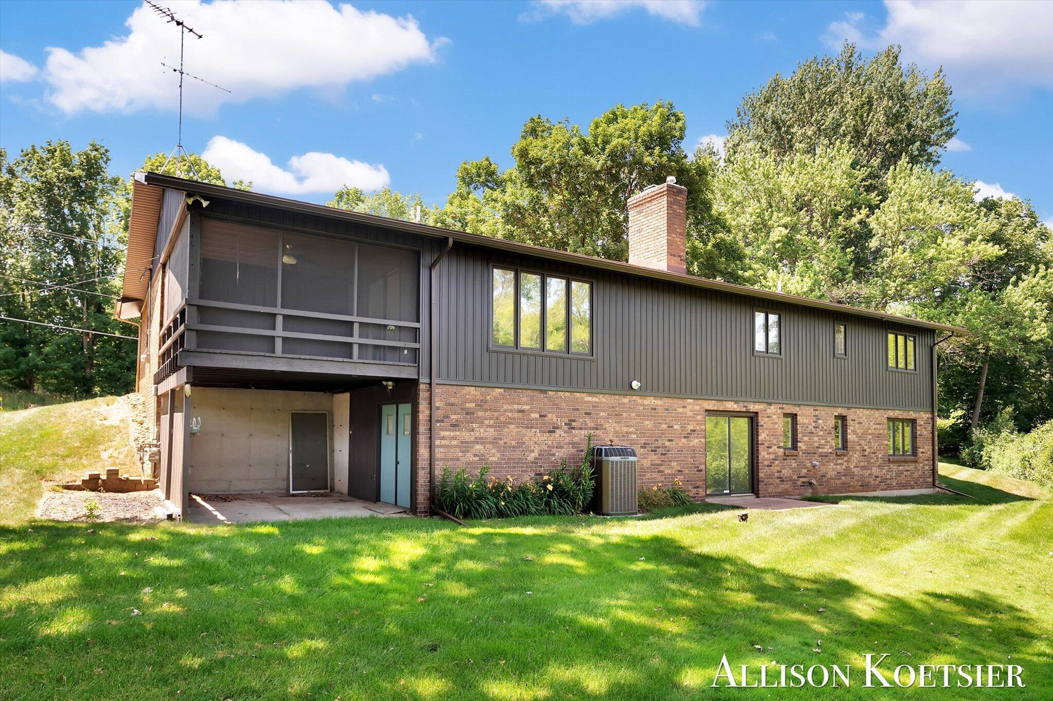 3890 Walker Avenue NW Grand Rapids MI 49544