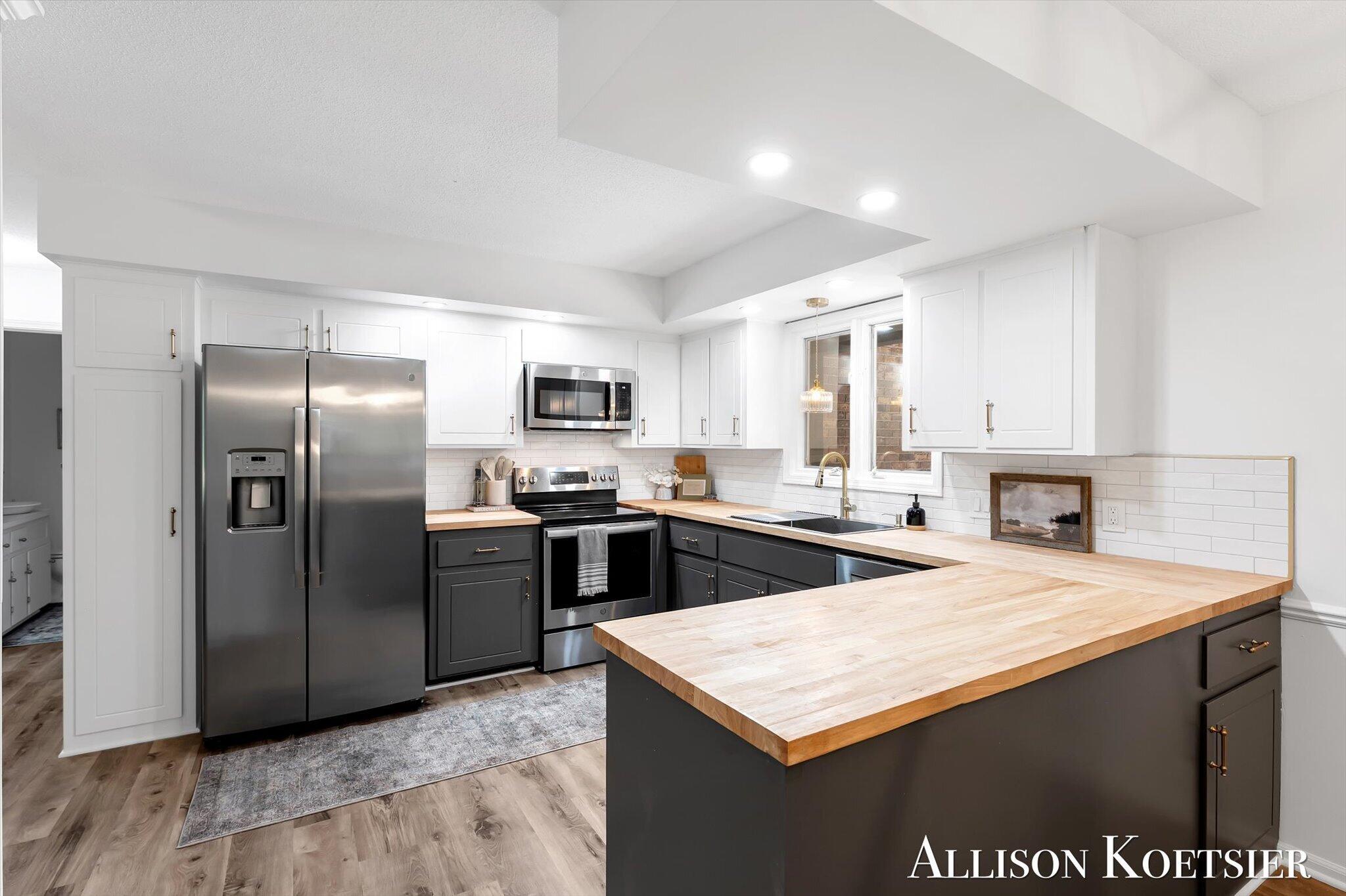 3890 Walker Avenue NW Grand Rapids MI 49544