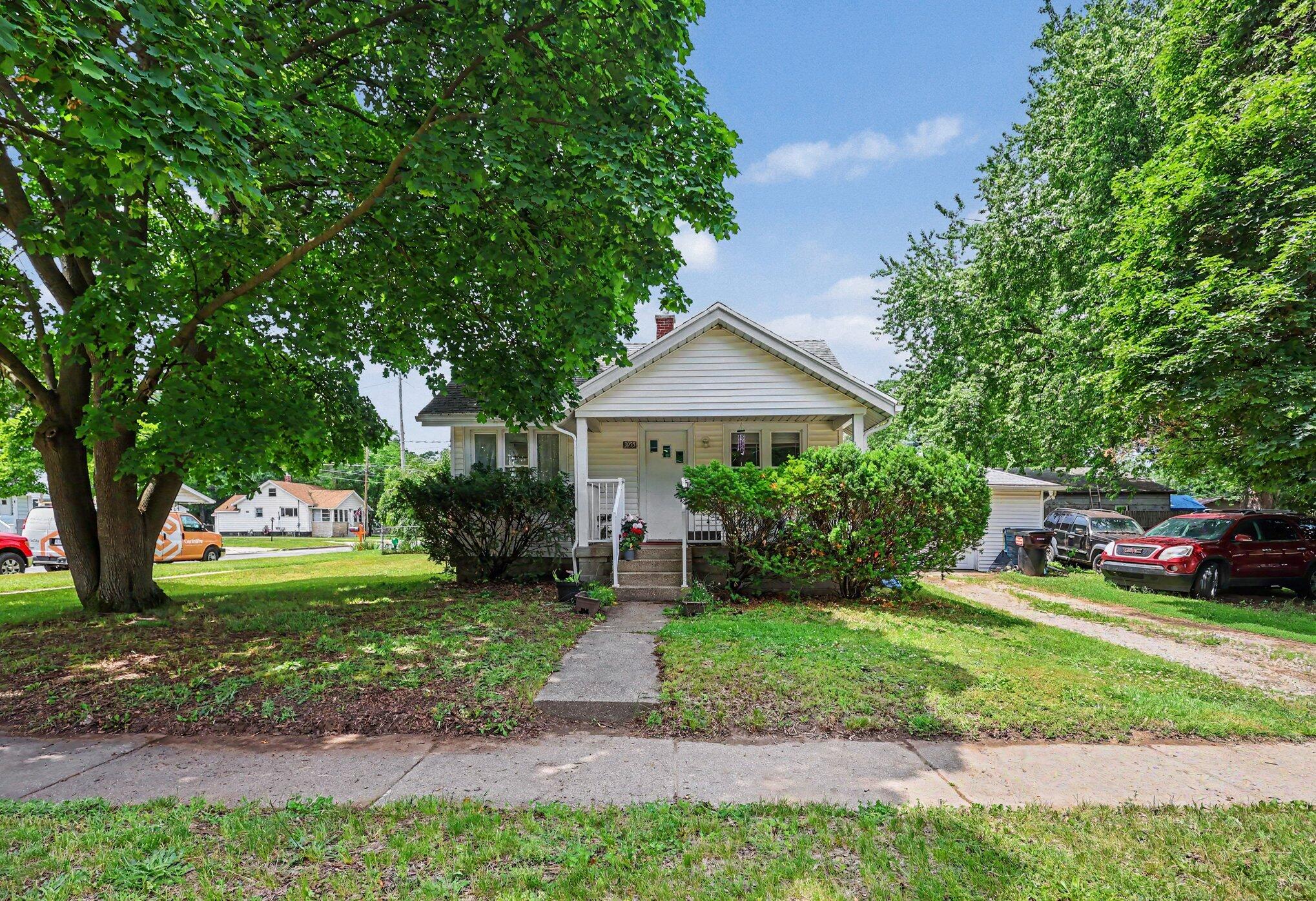 3955 Madison Avenue SE Grand Rapids MI 49548