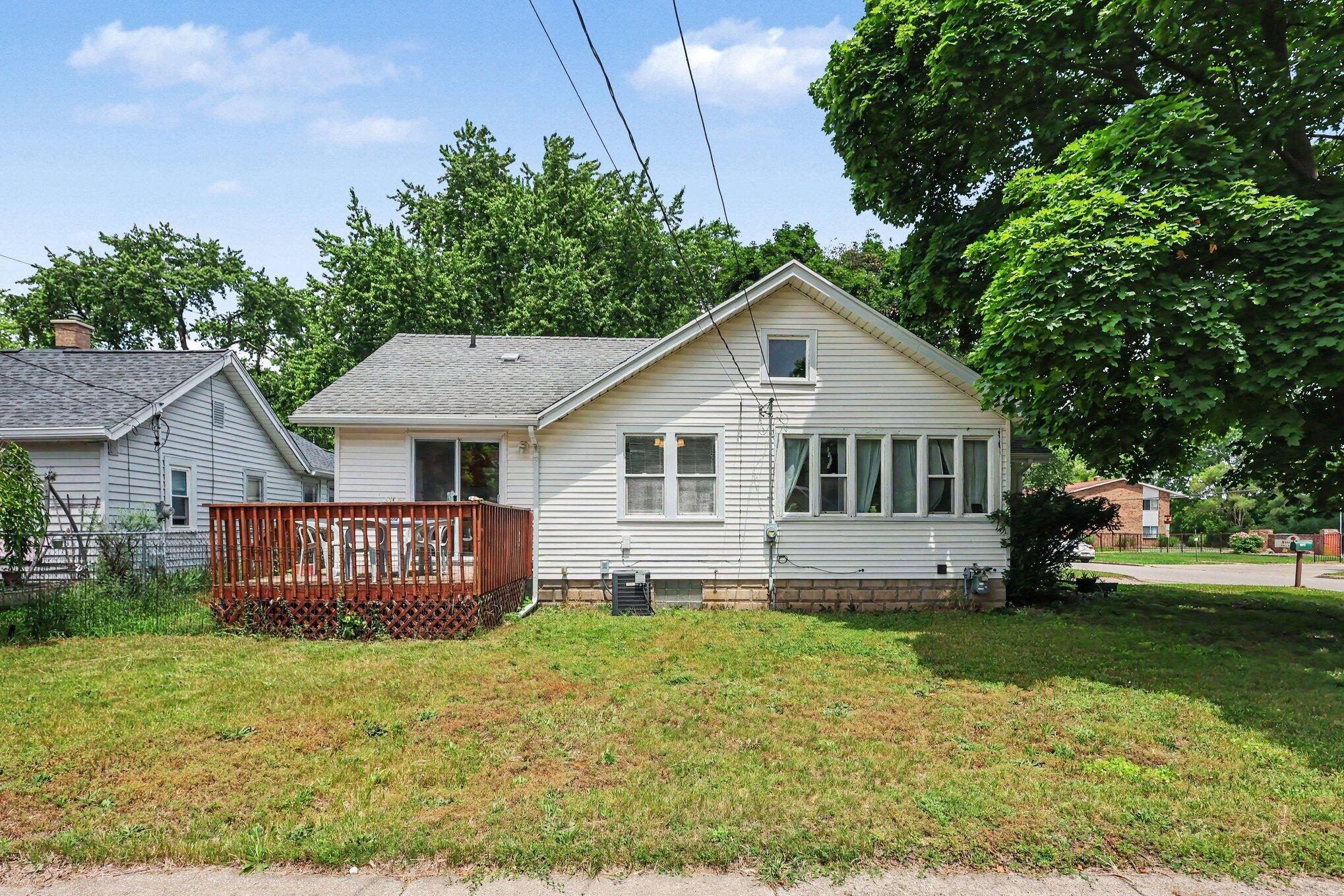 3955 Madison Avenue SE Grand Rapids MI 49548