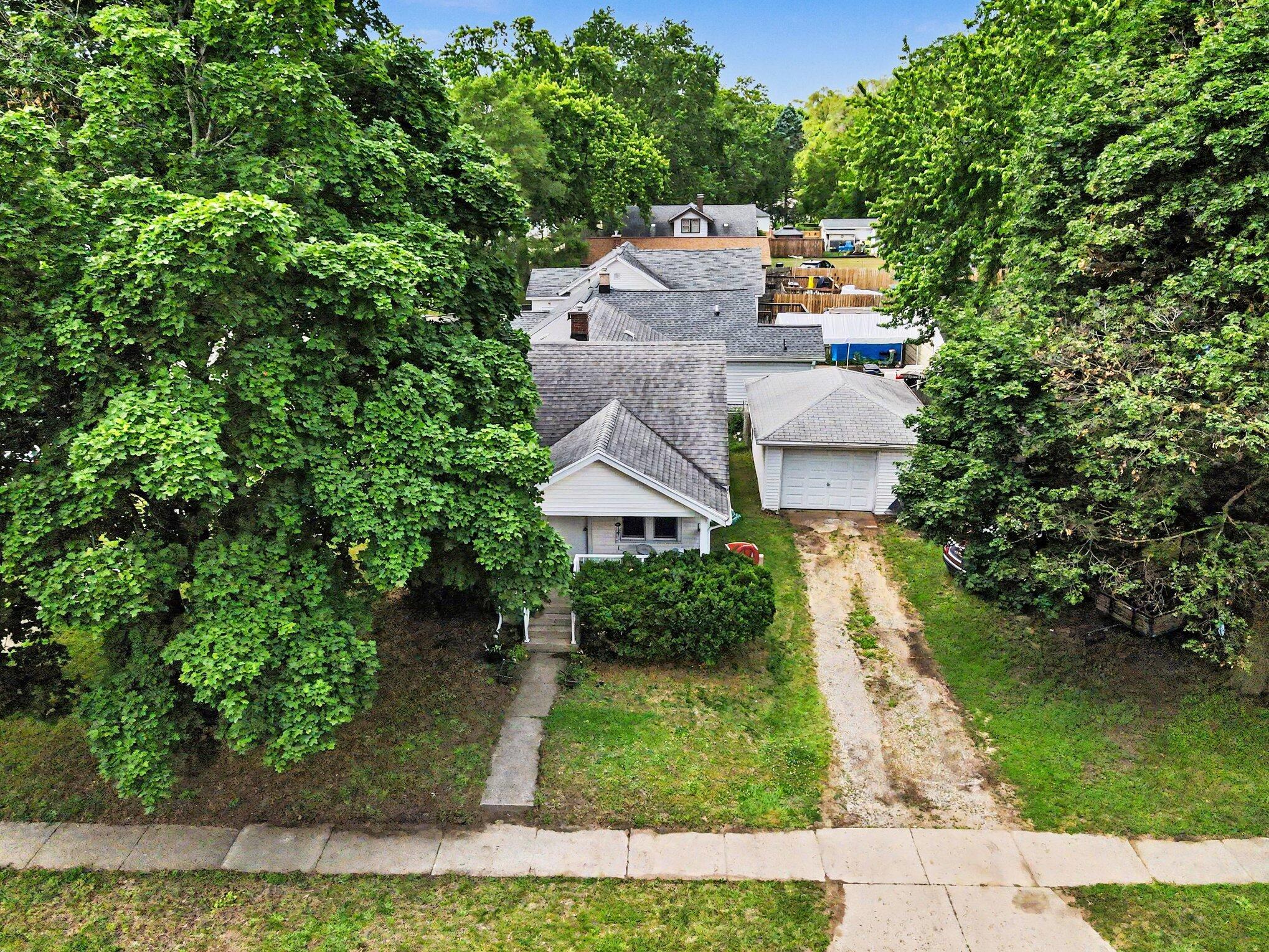 3955 Madison Avenue SE Grand Rapids MI 49548