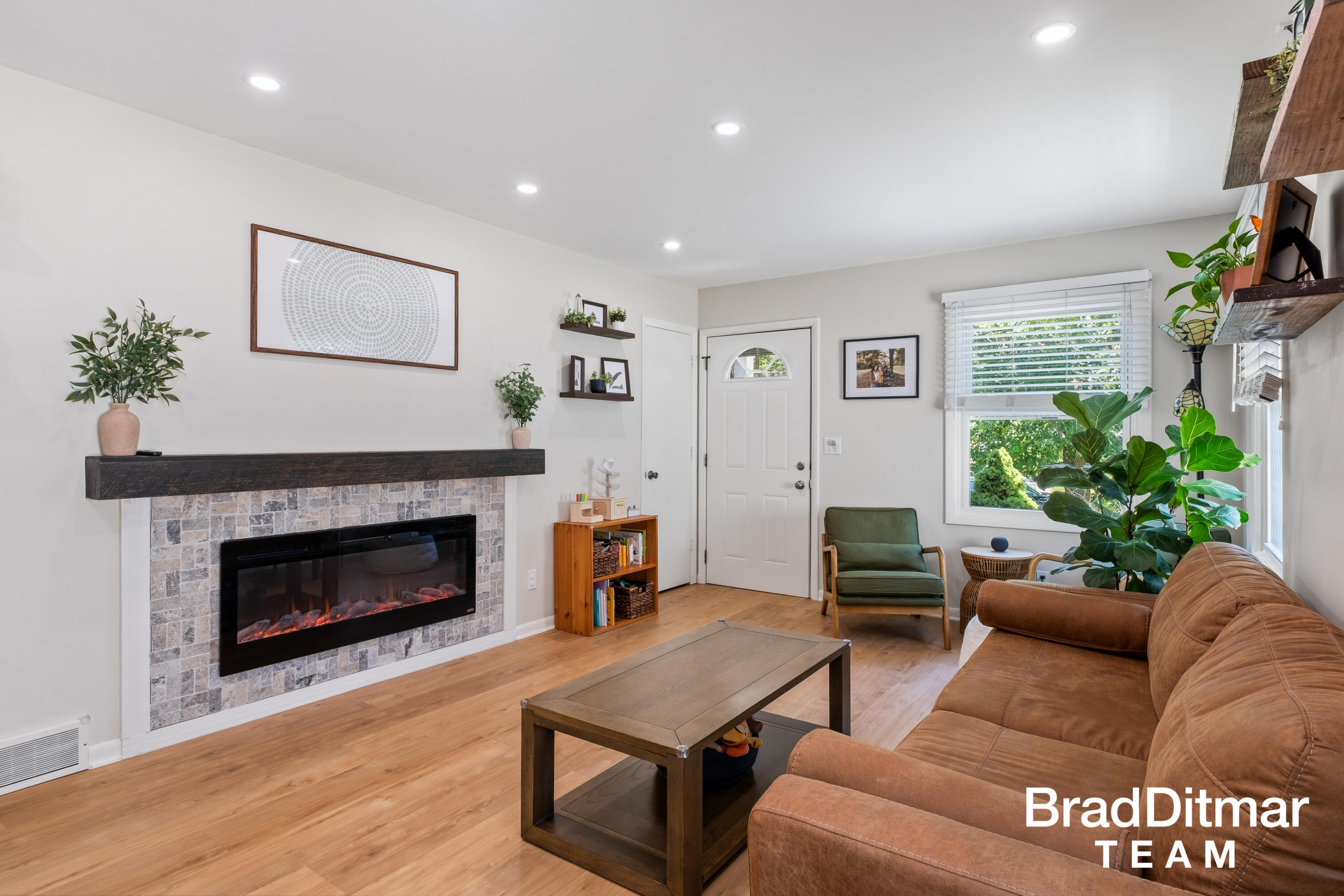 154 Alten Avenue NE Grand Rapids MI 49503