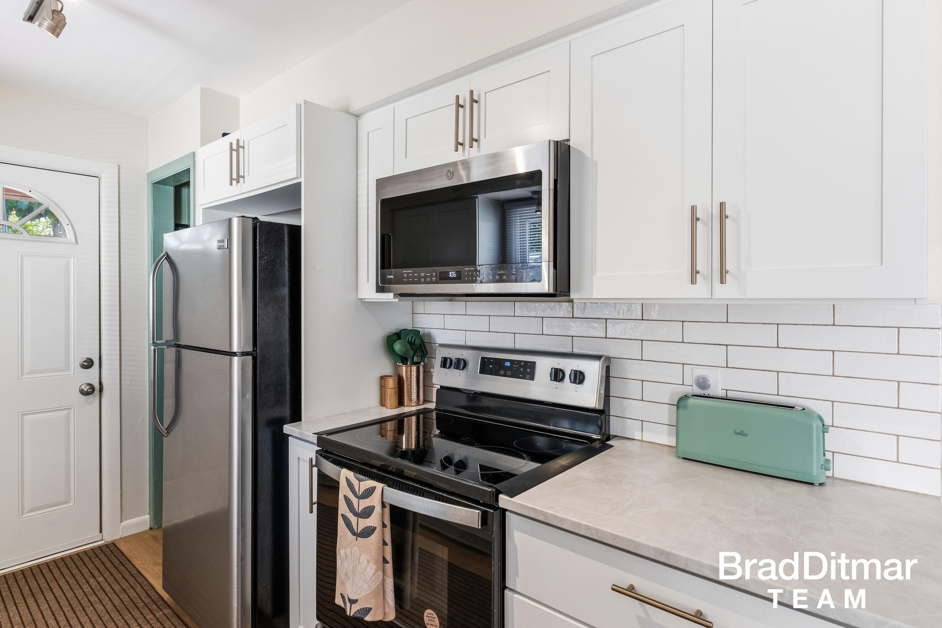 154 Alten Avenue NE Grand Rapids MI 49503