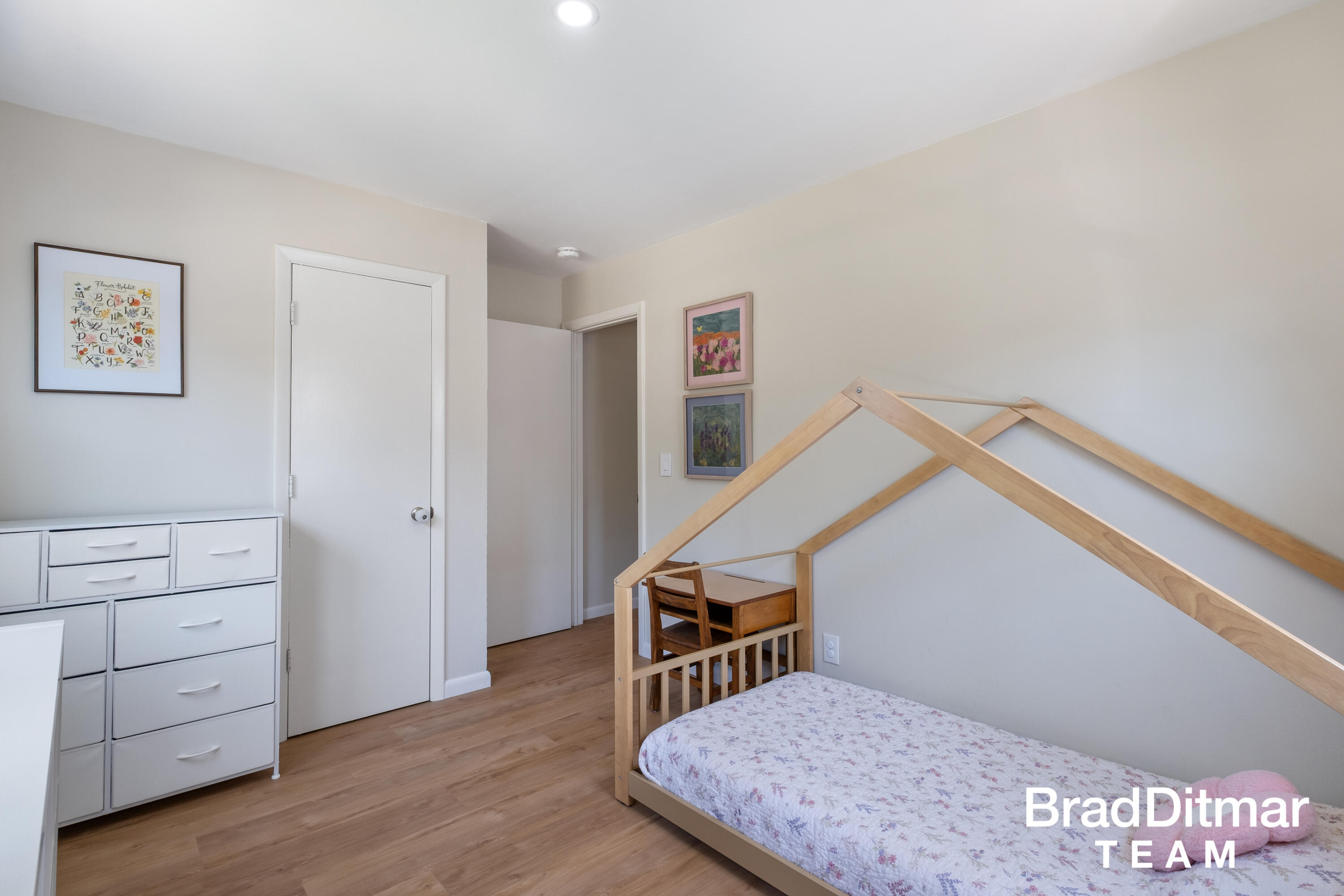 154 Alten Avenue NE Grand Rapids MI 49503