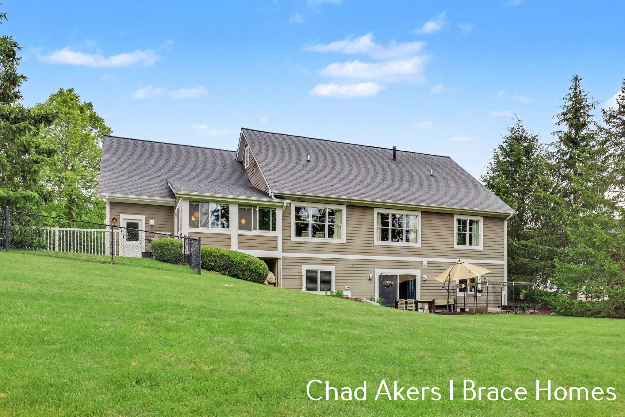 6254 Vickery Hill Court SE Grand Rapids MI 49546