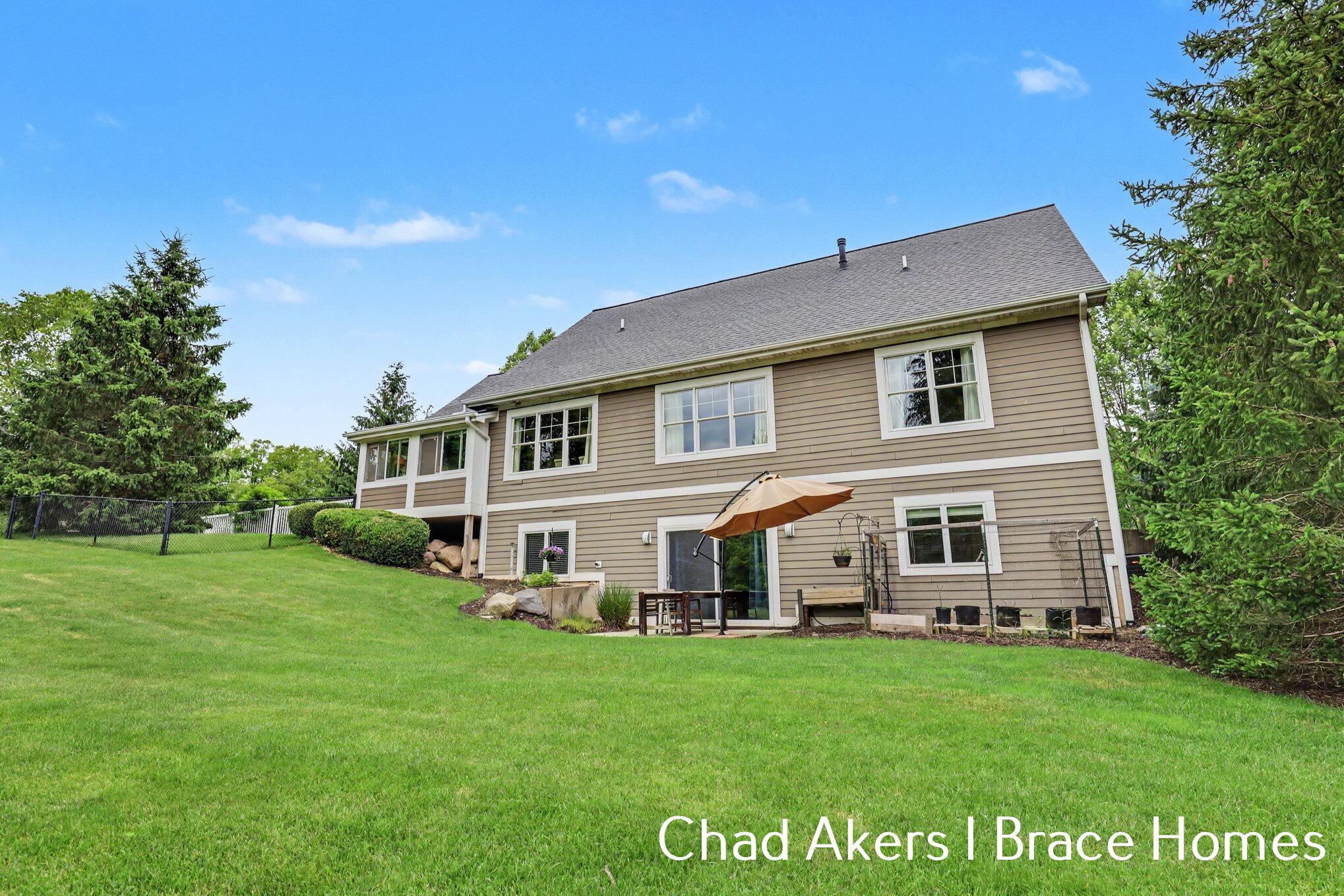 6254 Vickery Hill Court SE Grand Rapids MI 49546