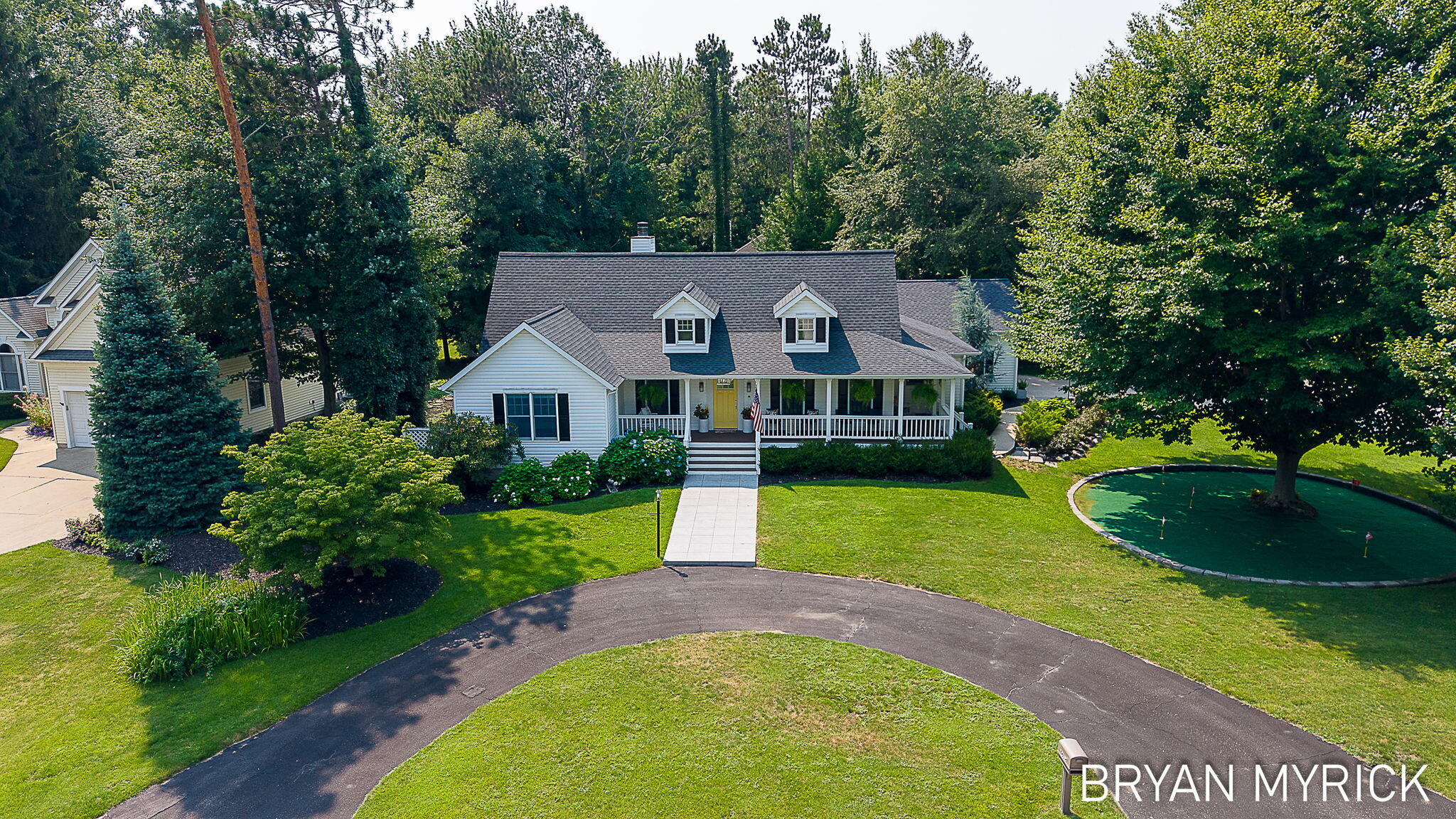 4612 Forest Lane Holland MI 49423