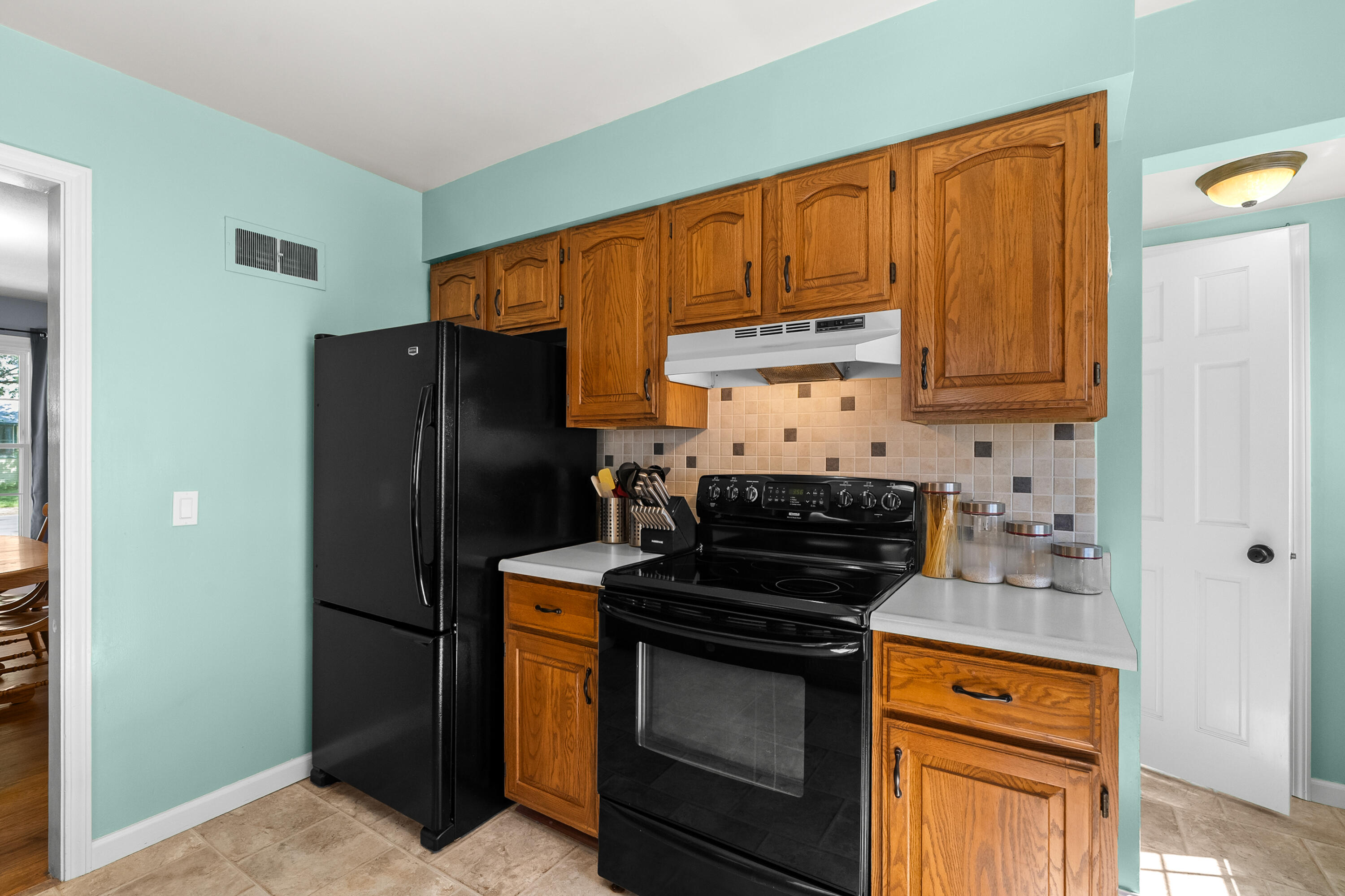 2315 Fairfield Avenue Kalamazoo MI 49048