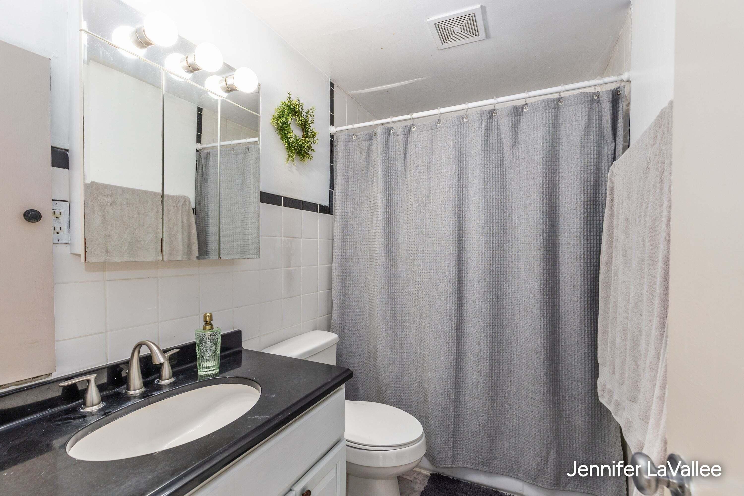 3747 Miramar Avenue NE Grand Rapids MI 49525