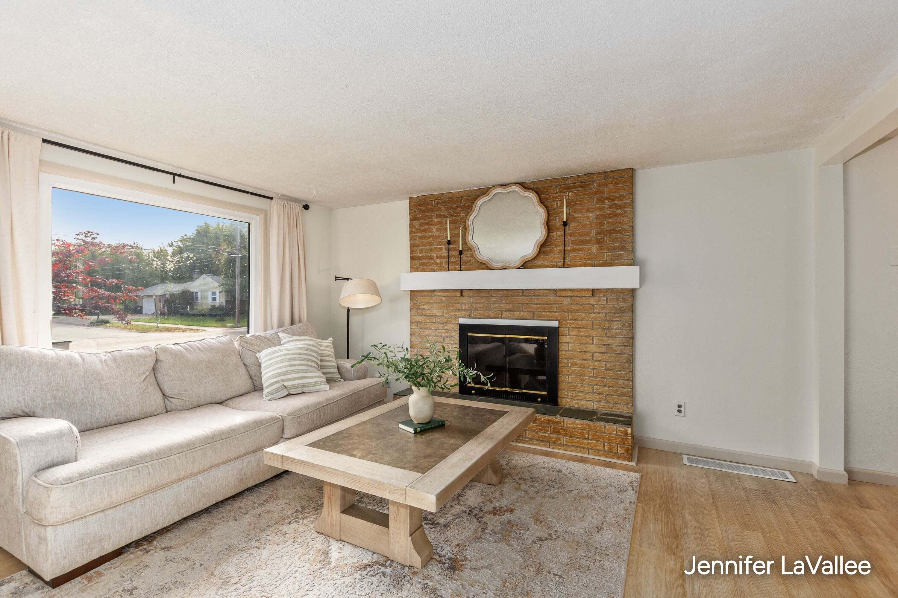 3747 Miramar Avenue NE Grand Rapids MI 49525