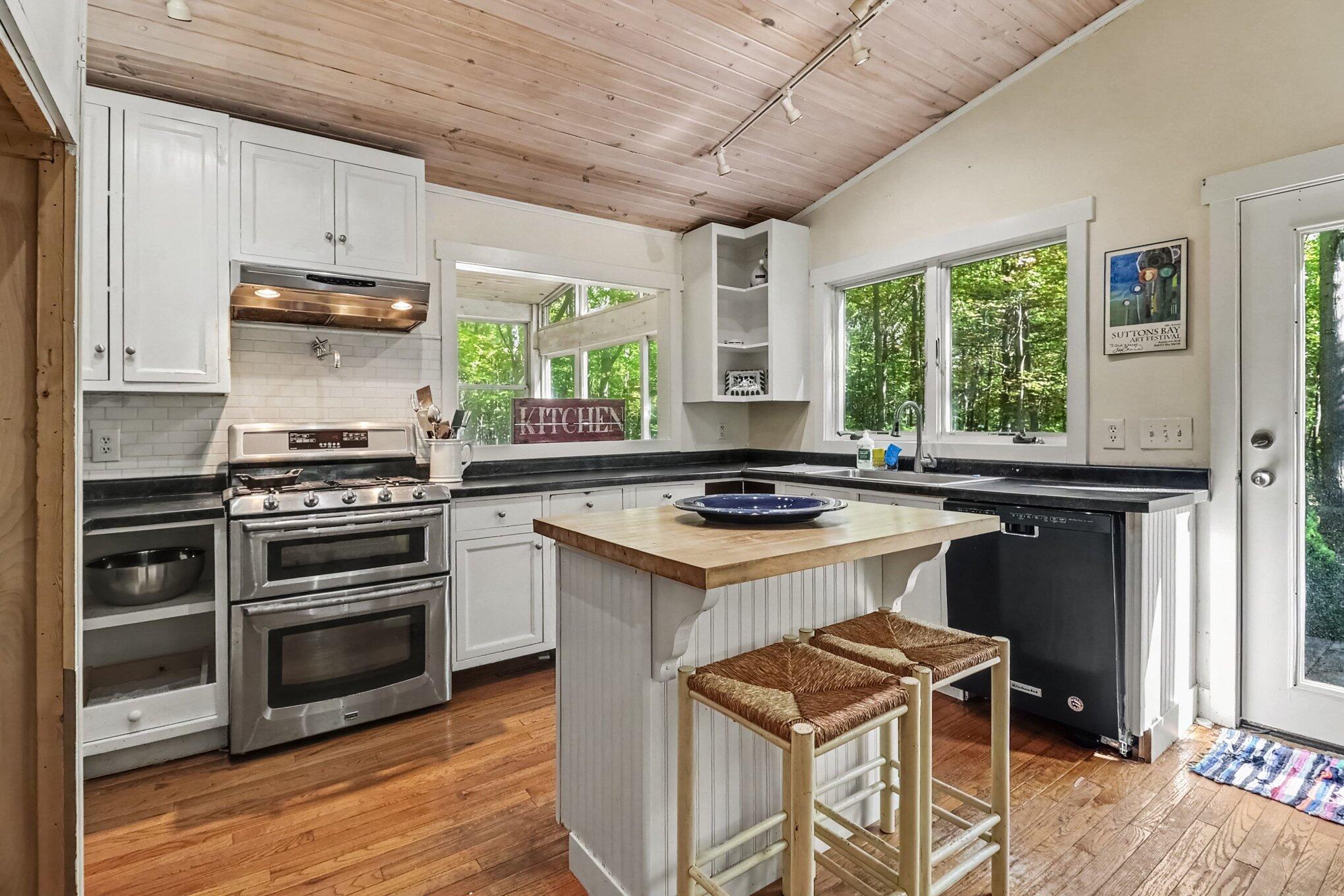 6610 Middleton Road Ludington MI 49431