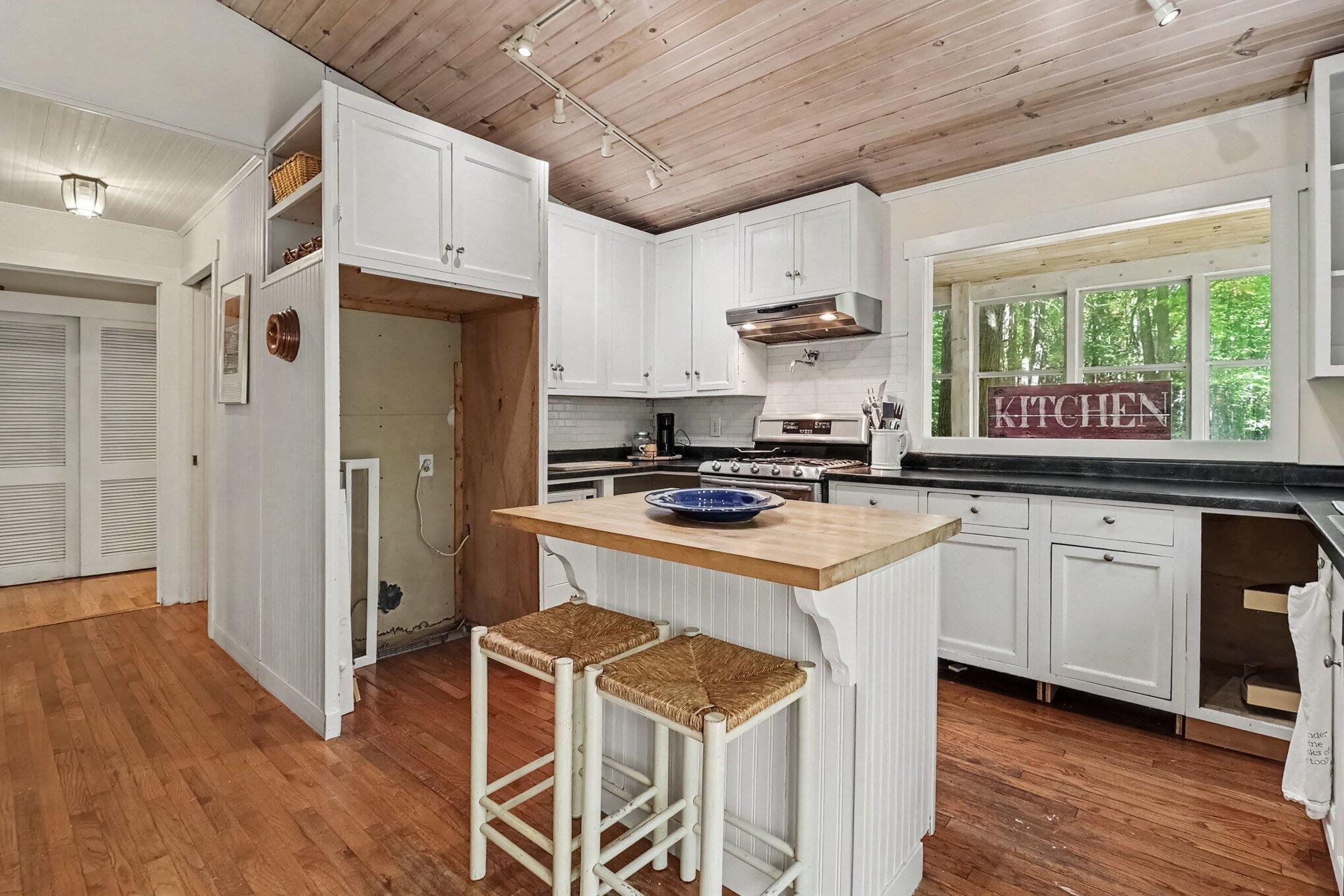 6610 Middleton Road Ludington MI 49431