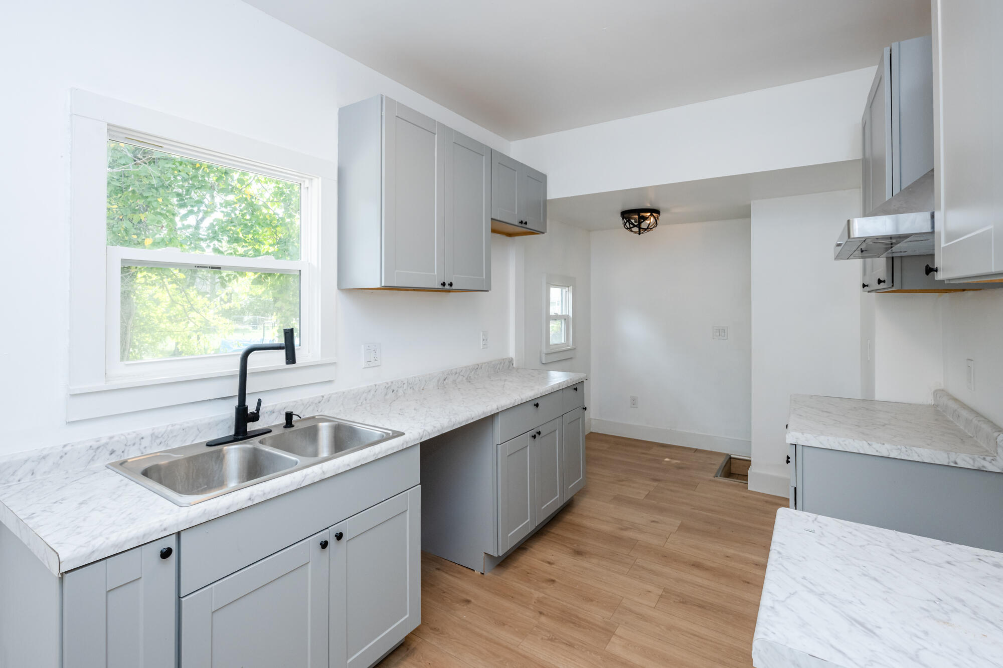 960 Jennings Avenue Benton Harbor MI 49022